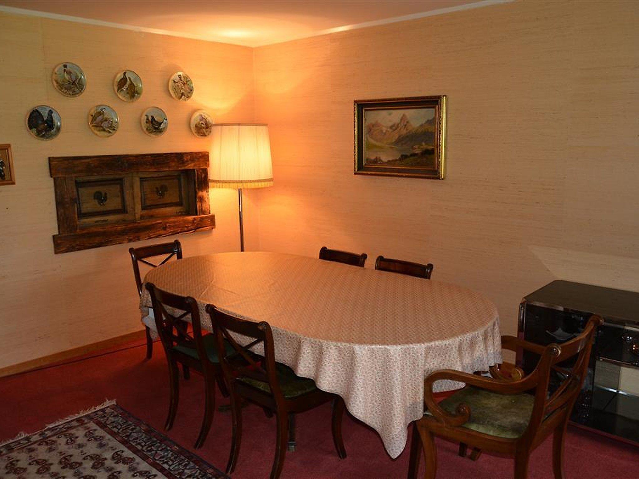 Photo 10 - 5 bedroom Apartment in Saanen