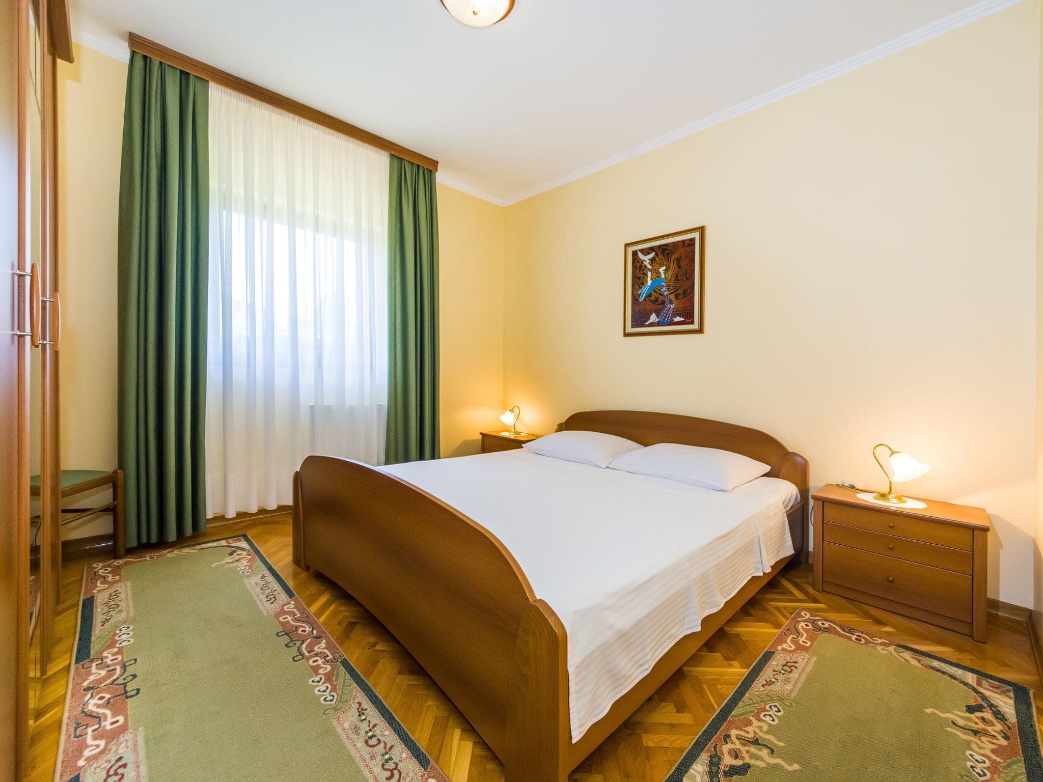 Foto 8 - Apartment mit 1 Schlafzimmer in Zadar mit garten und blick aufs meer