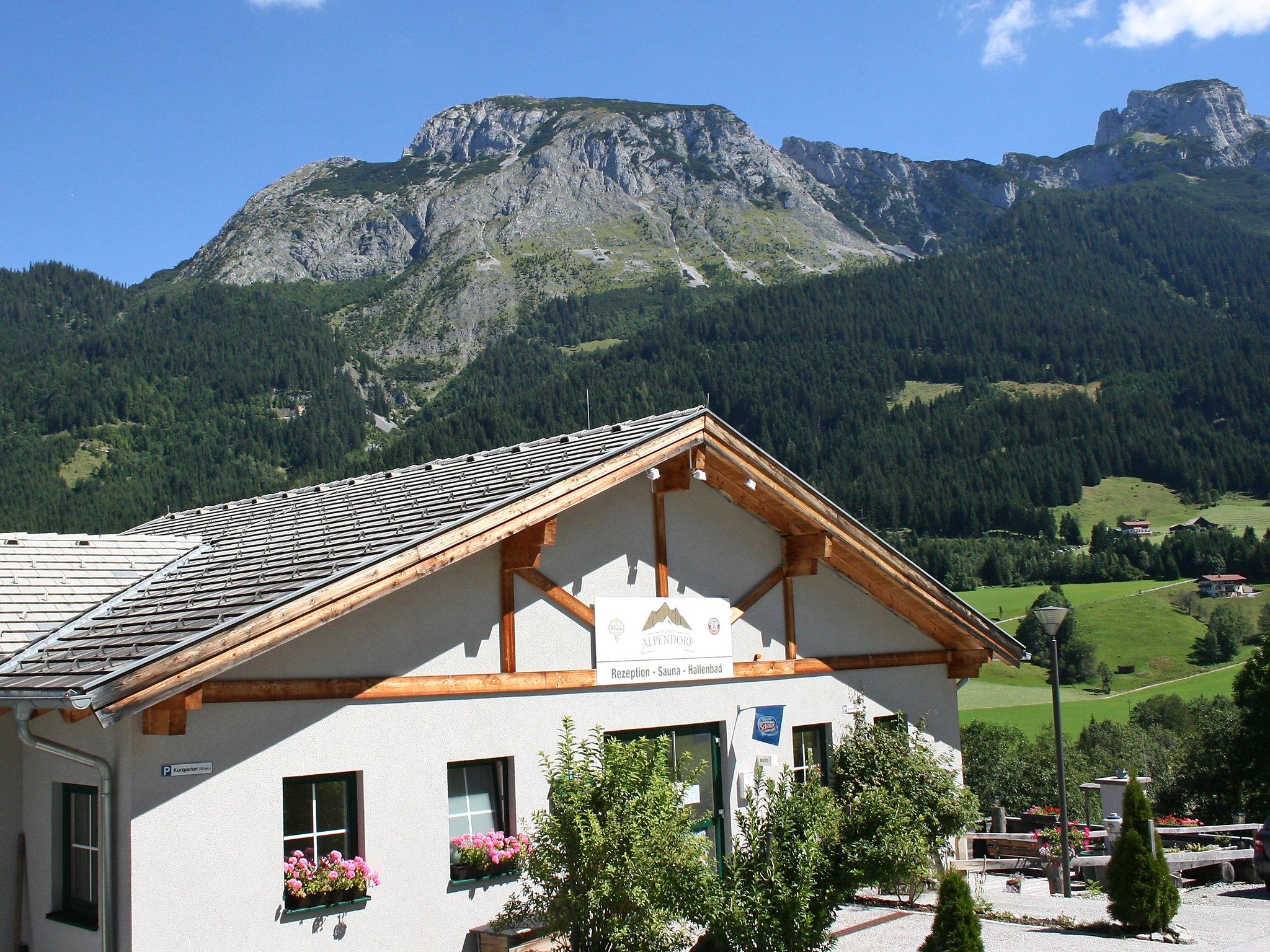 Foto 22 - Casa con 3 camere da letto a Annaberg-Lungötz con piscina e vista sulle montagne