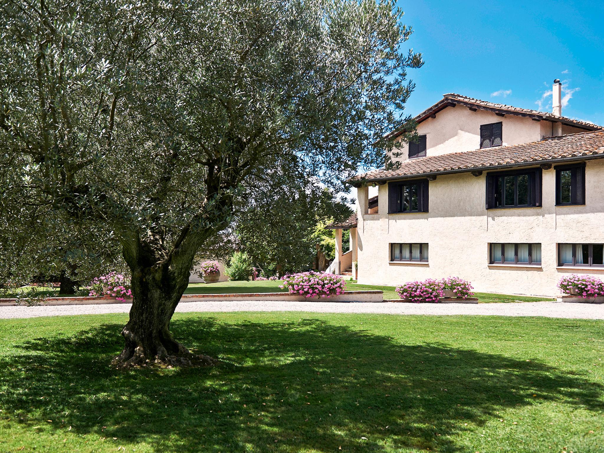 Photo 34 - Appartement de 2 chambres à Colle di Val d'Elsa avec piscine et jardin
