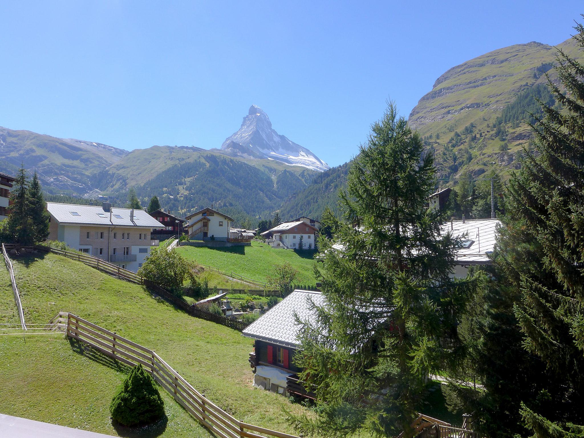 Foto 1 - Appartamento con 2 camere da letto a Zermatt con vista sulle montagne