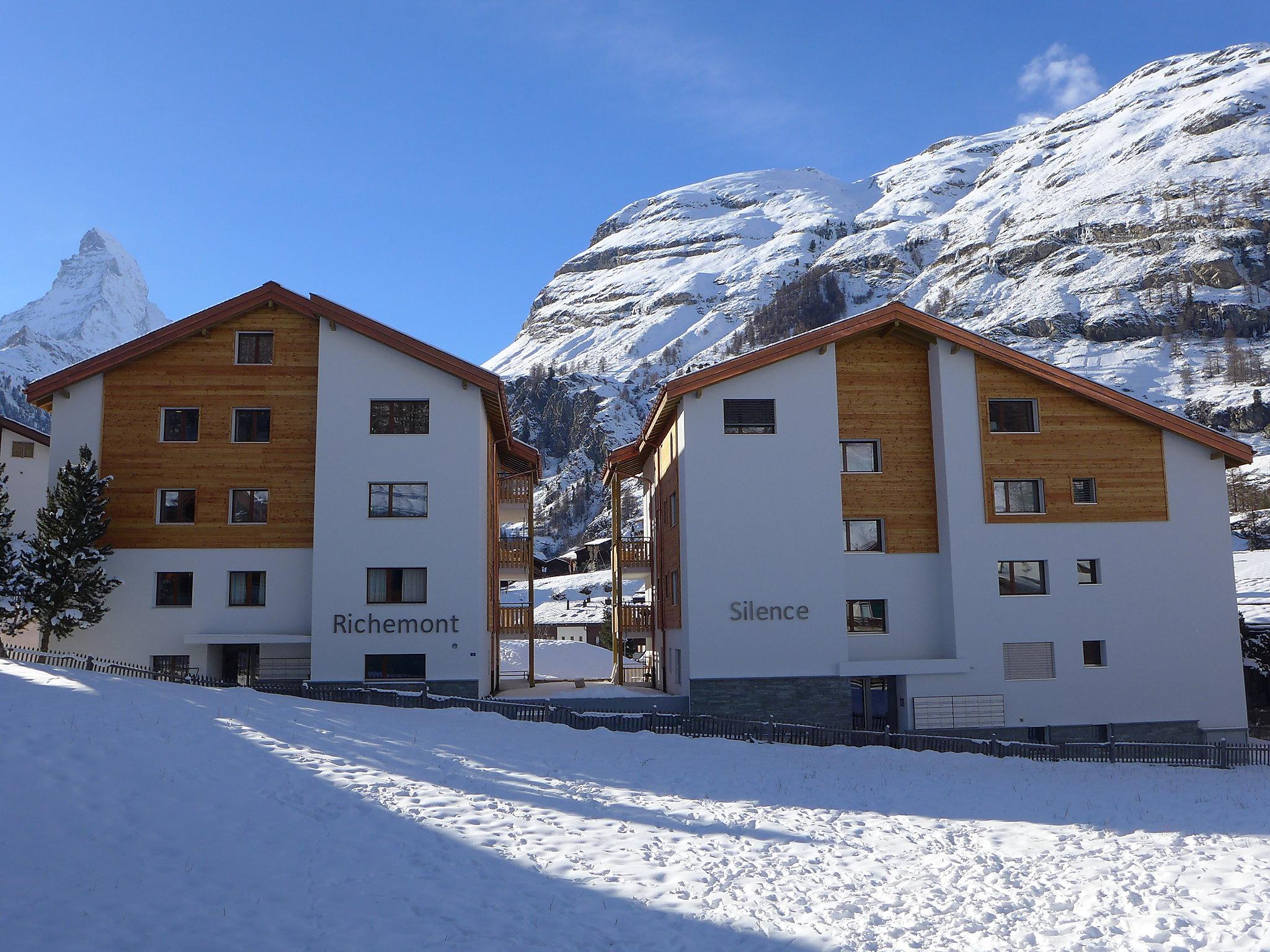 Foto 16 - Appartamento a Zermatt con vista sulle montagne