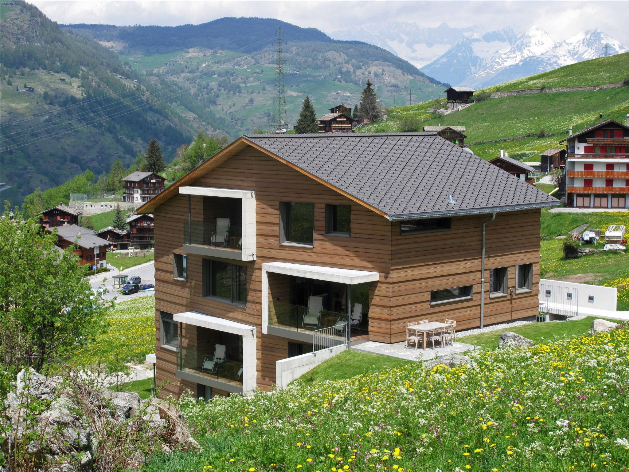 Foto 1 - Apartamento de 2 quartos em Grächen com sauna e vista para a montanha