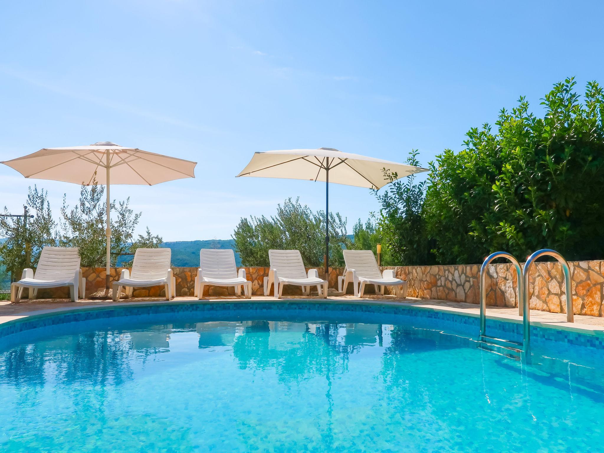 Photo 8 - Appartement de 1 chambre à Labin avec piscine et jardin