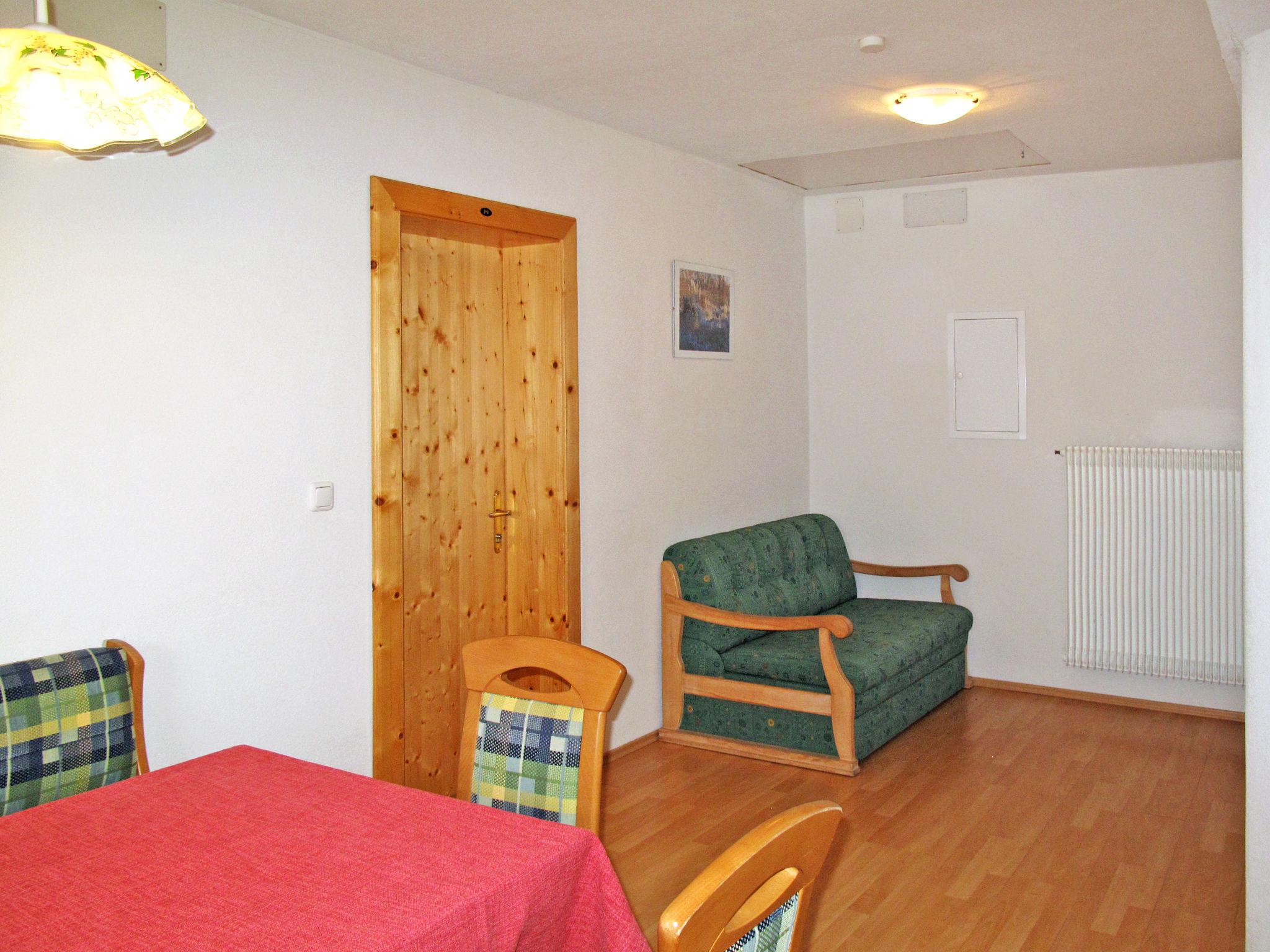 Foto 4 - Apartamento de 2 habitaciones en Graun im Vinschgau con jardín y terraza