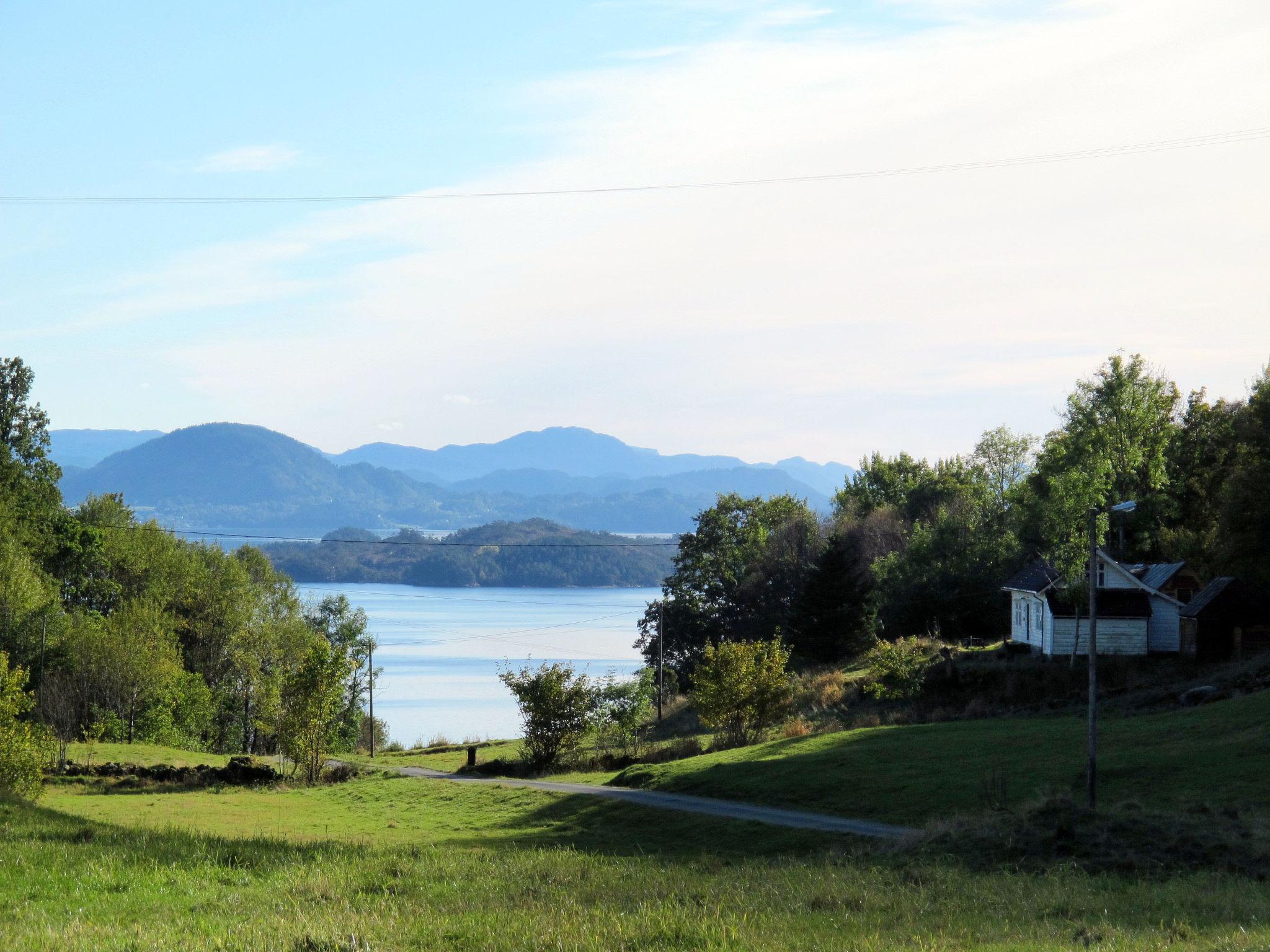 Foto 5 - Casa de 5 quartos em Tysnes com jardim