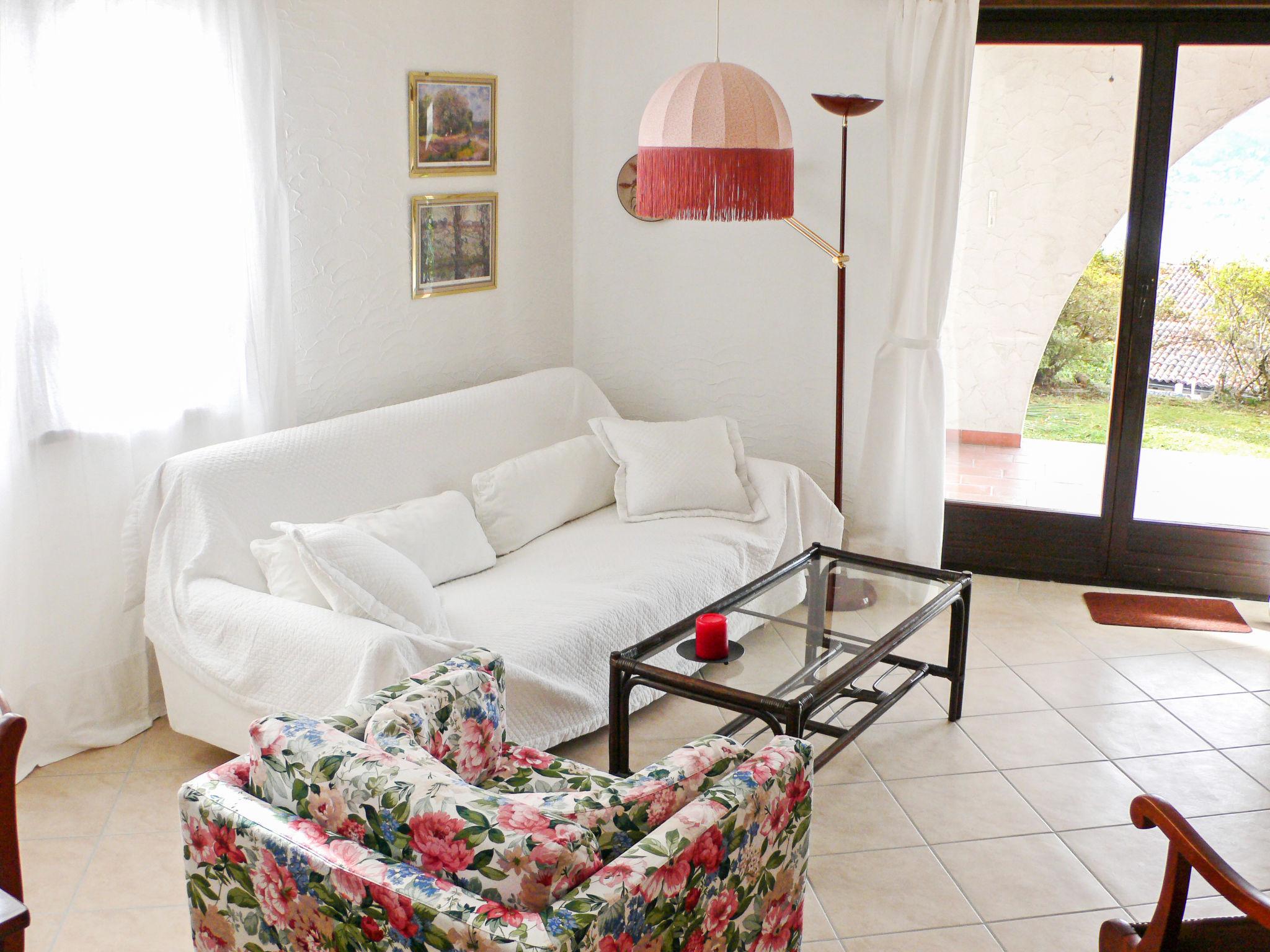 Foto 6 - Appartamento con 1 camera da letto a Gambarogno con piscina e giardino
