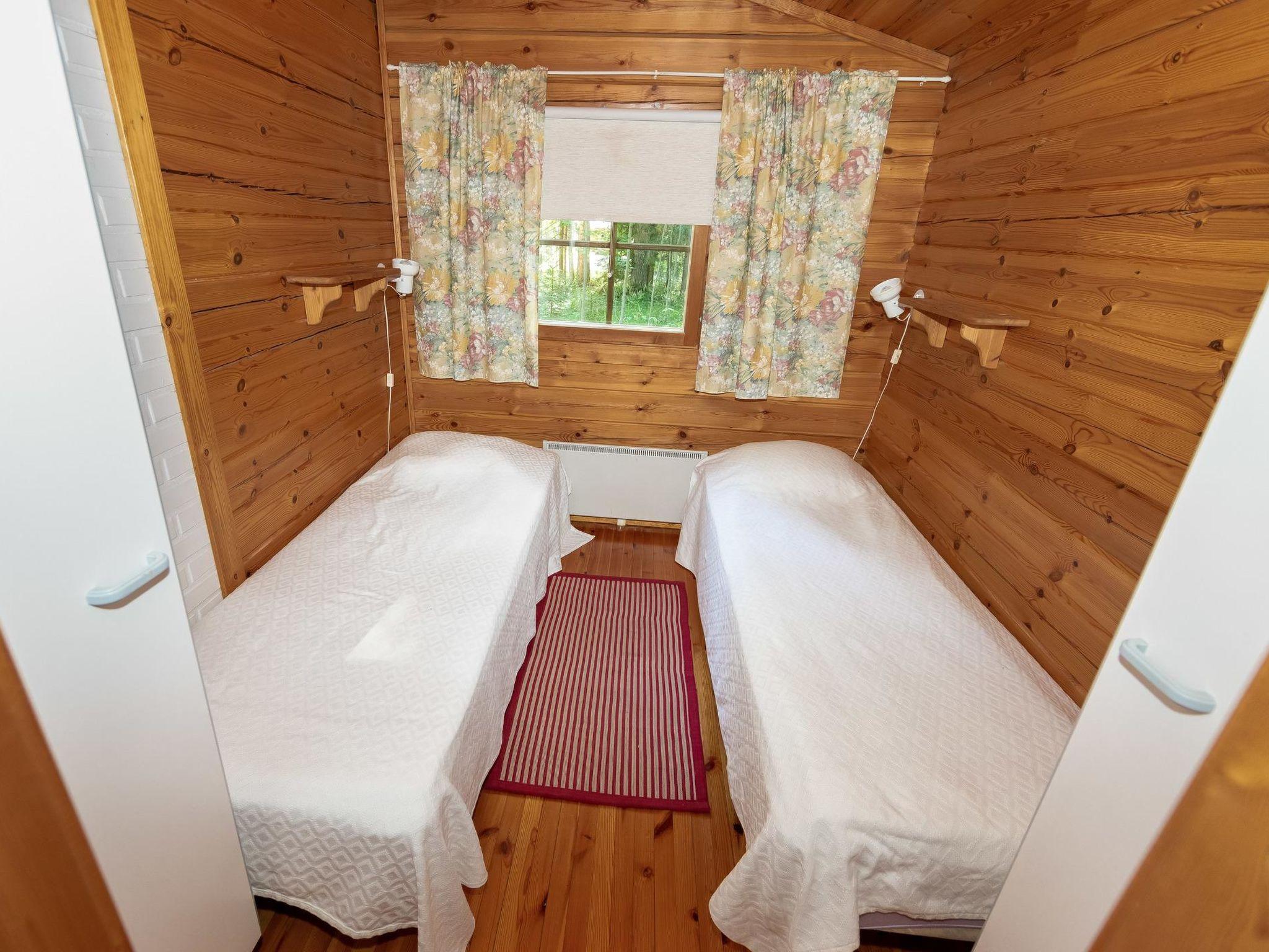 Foto 6 - Casa de 1 habitación en Kaavi con sauna