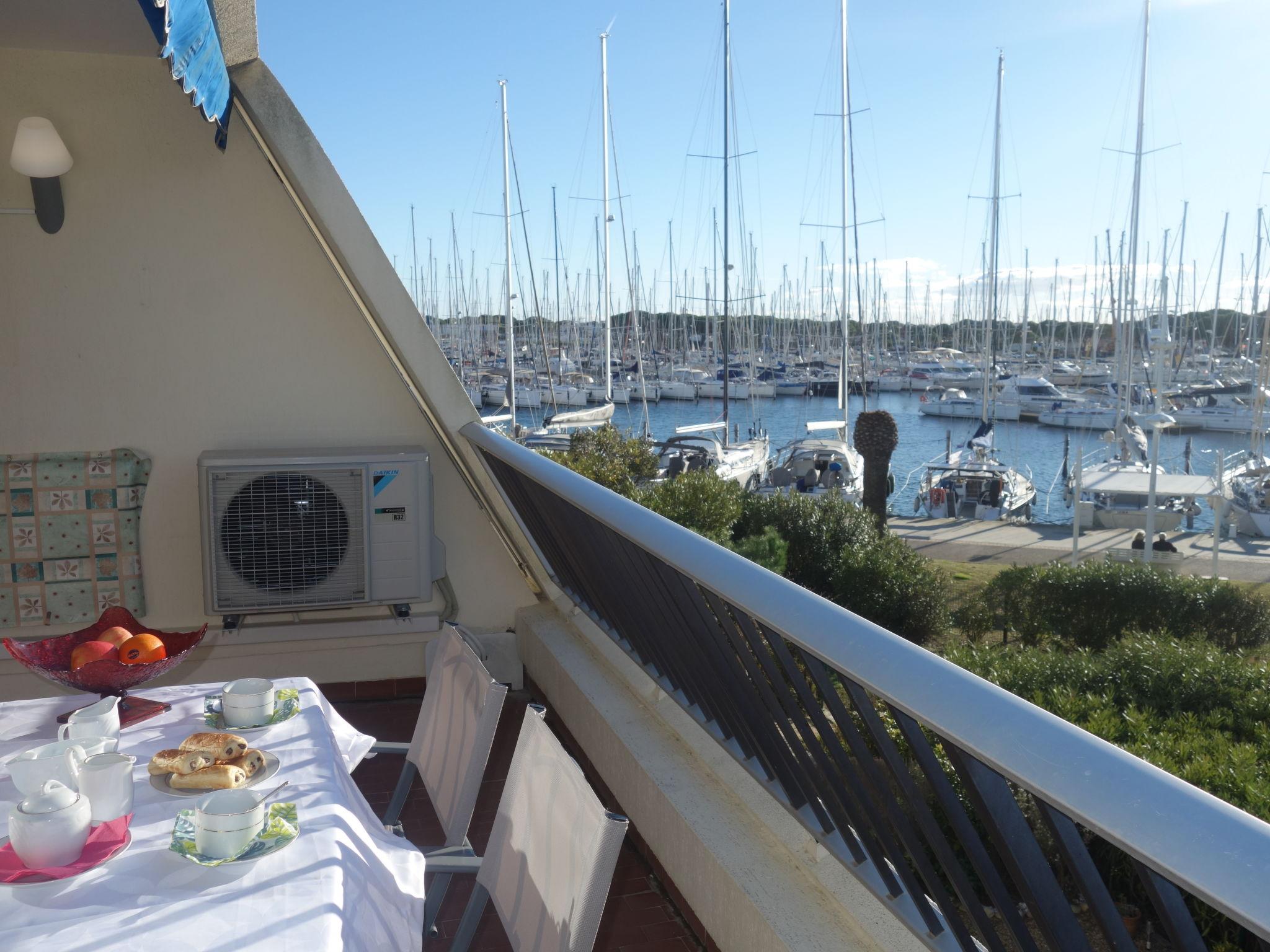 Photo 12 - Appartement de 1 chambre à Le Grau-du-Roi avec piscine et vues à la mer