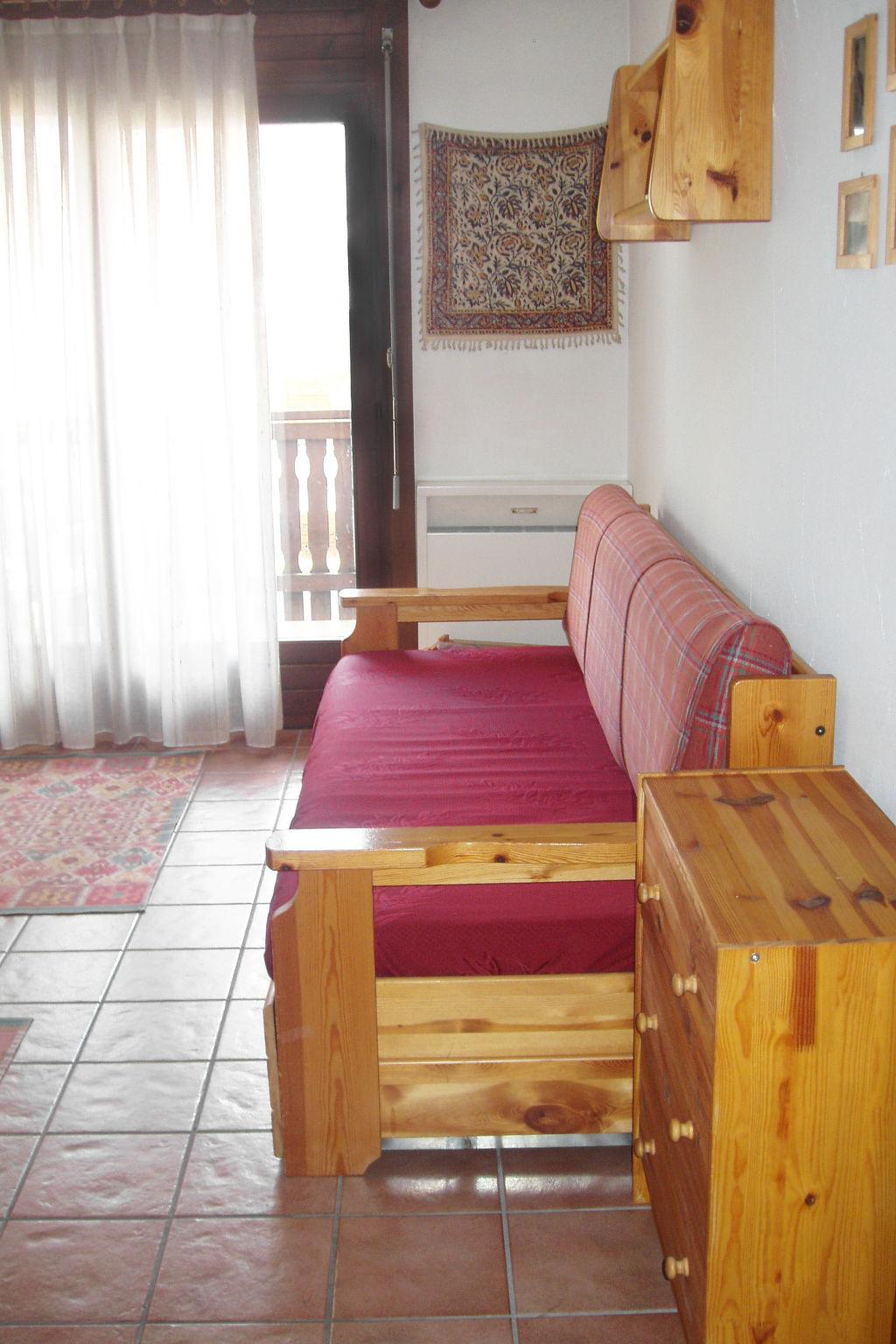 Photo 3 - 1 bedroom Apartment in Silvaplana with garden and mountain view