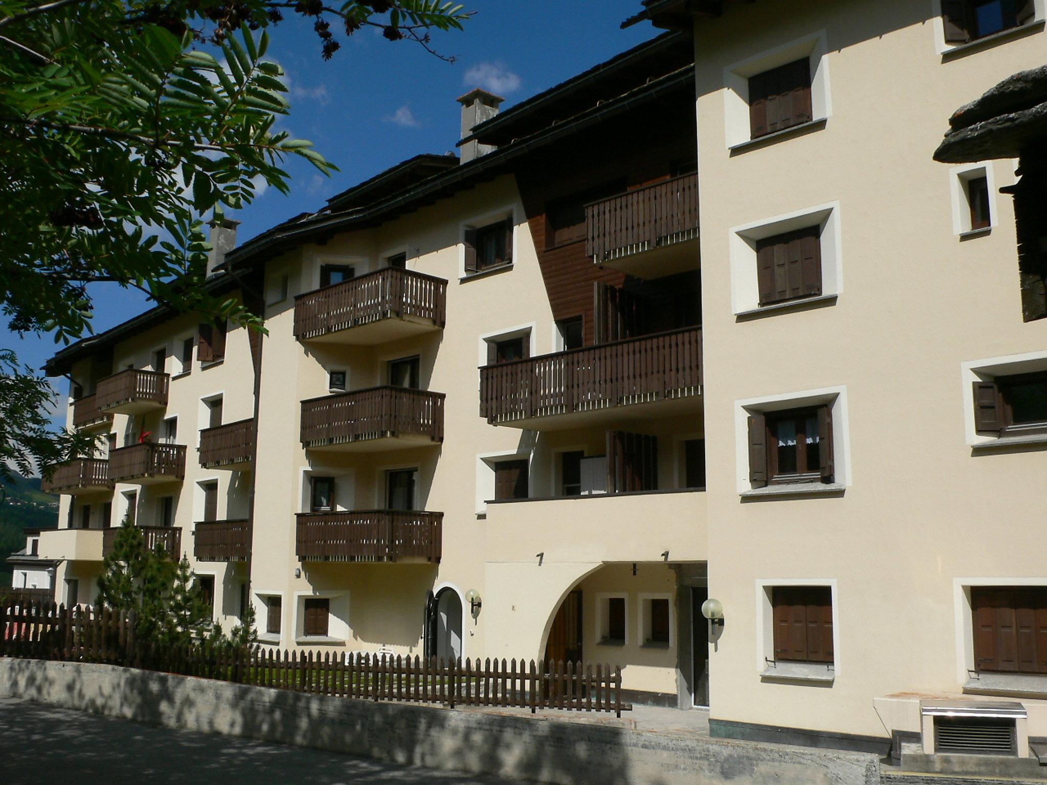 Foto 9 - Apartamento de 1 habitación en Silvaplana con jardín y vistas a la montaña