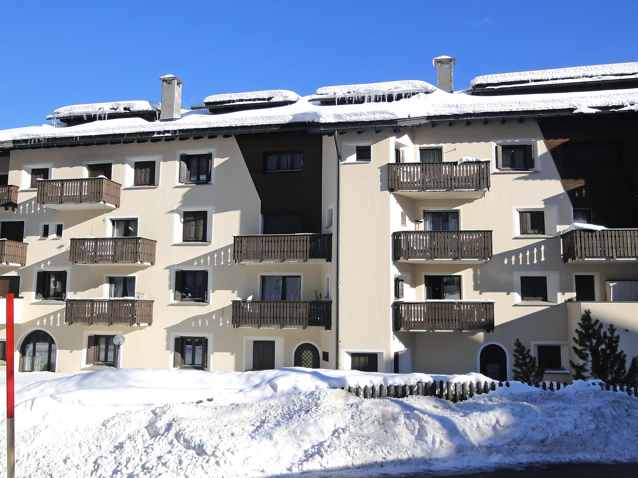 Photo 14 - Appartement en Silvaplana avec jardin