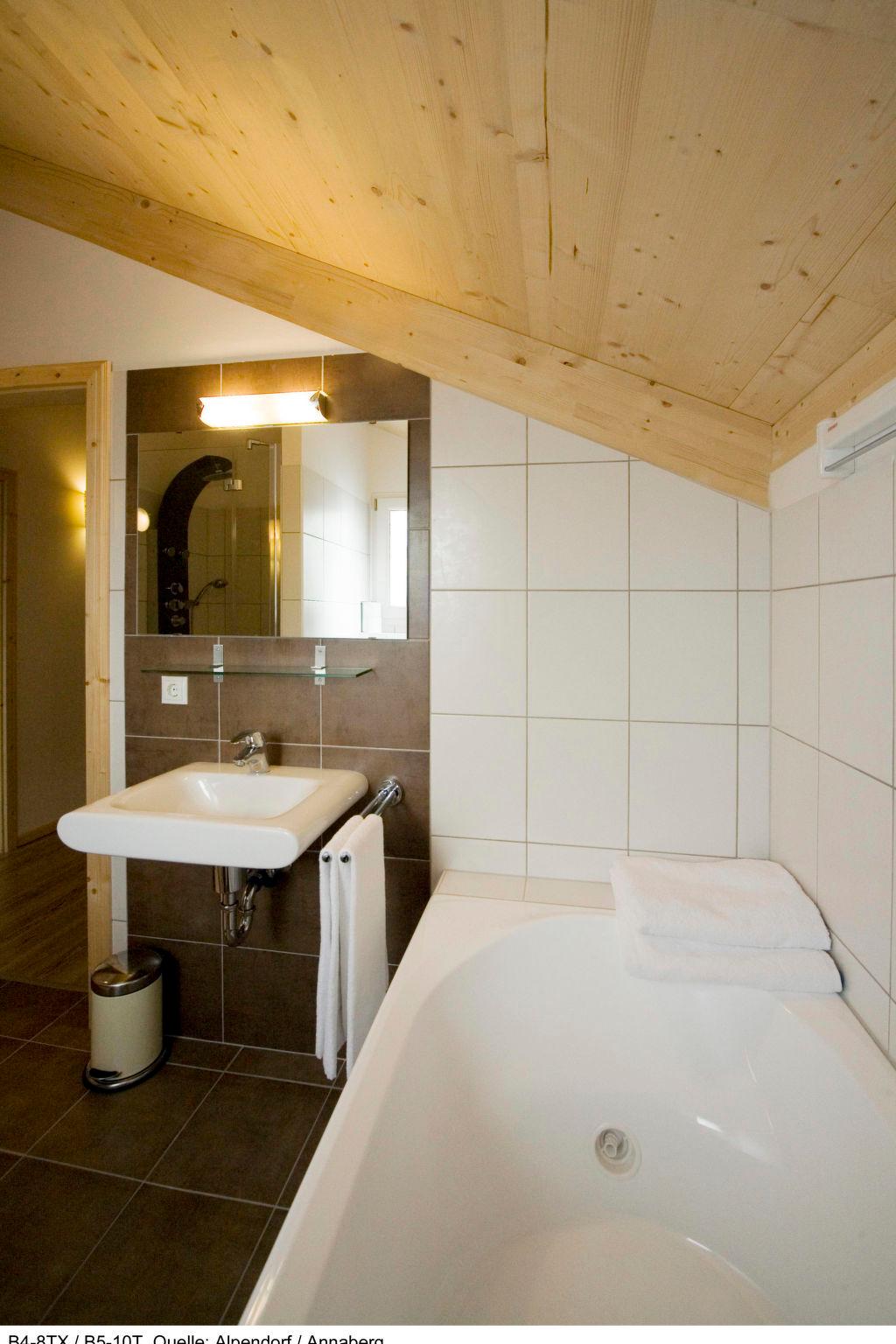 Foto 14 - Haus mit 3 Schlafzimmern in Annaberg-Lungötz mit schwimmbad und blick auf die berge