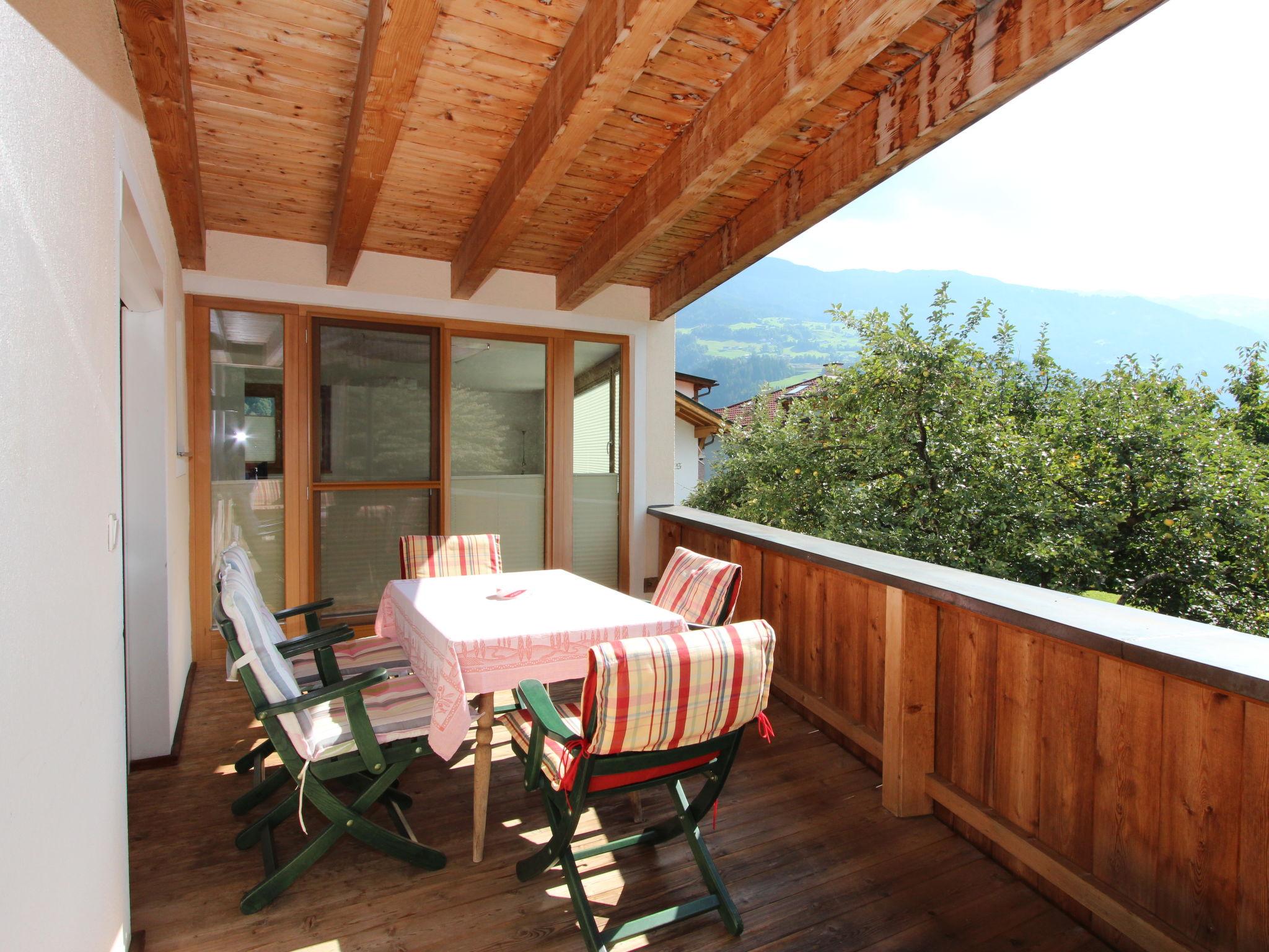 Photo 30 - Appartement de 4 chambres à Ried im Zillertal avec jardin et vues sur la montagne