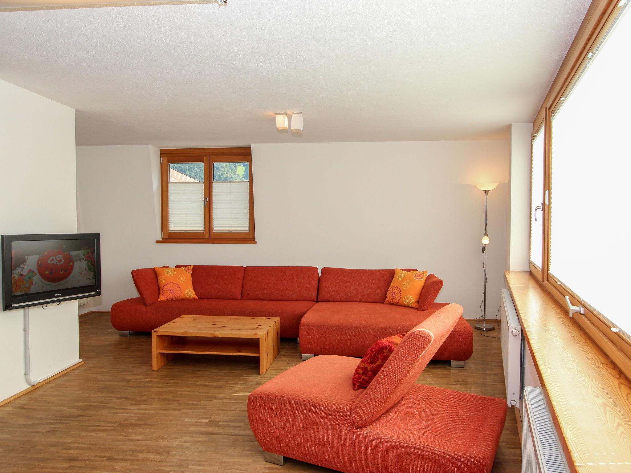 Photo 26 - Appartement de 4 chambres à Ried im Zillertal avec jardin et vues sur la montagne