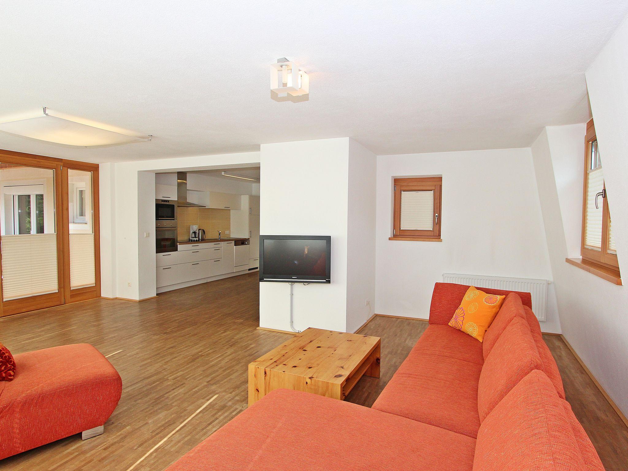 Photo 25 - Appartement de 4 chambres à Ried im Zillertal avec jardin et vues sur la montagne