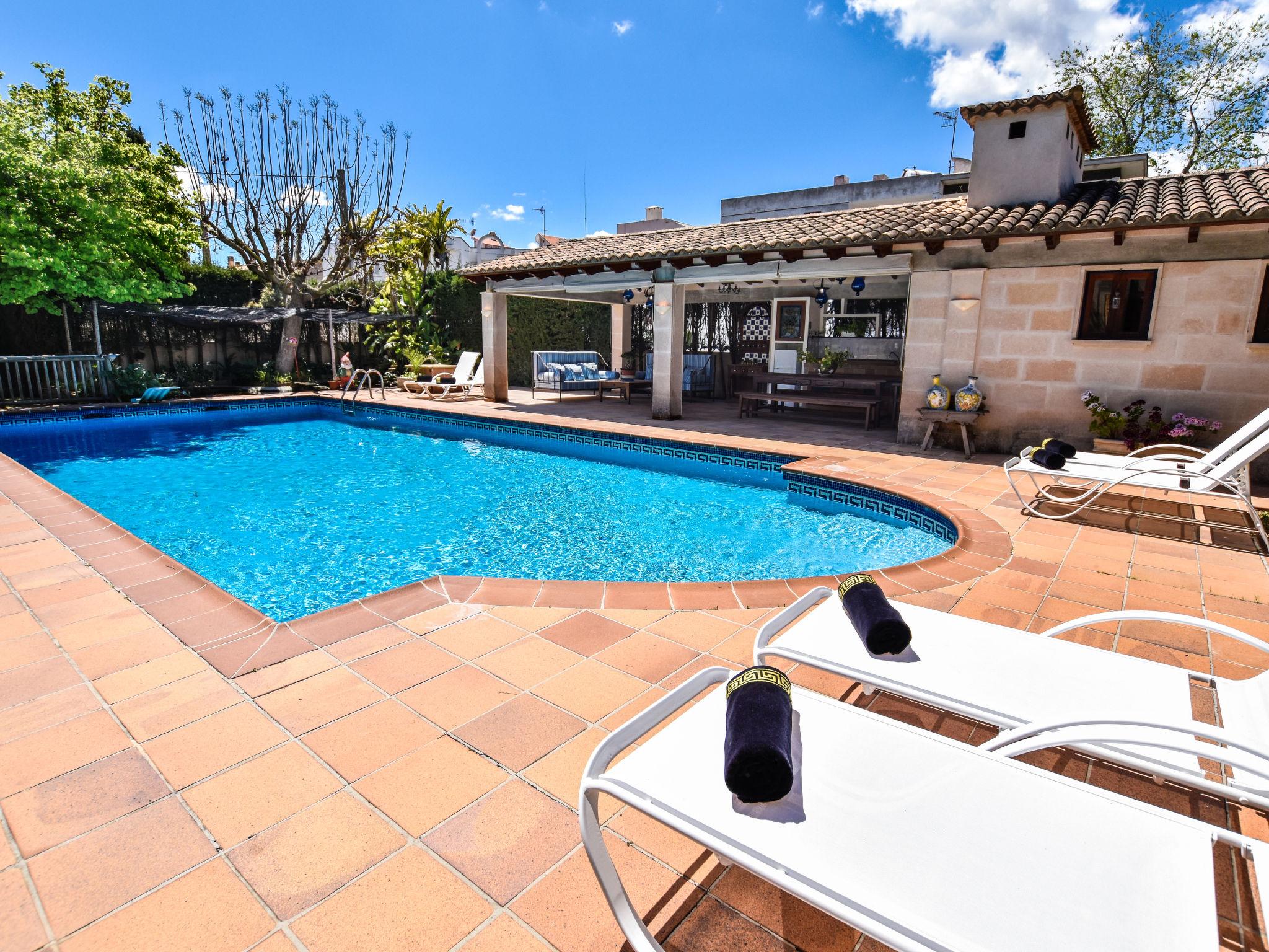 Photo 1 - Maison de 5 chambres à Lloseta avec piscine privée et vues à la mer