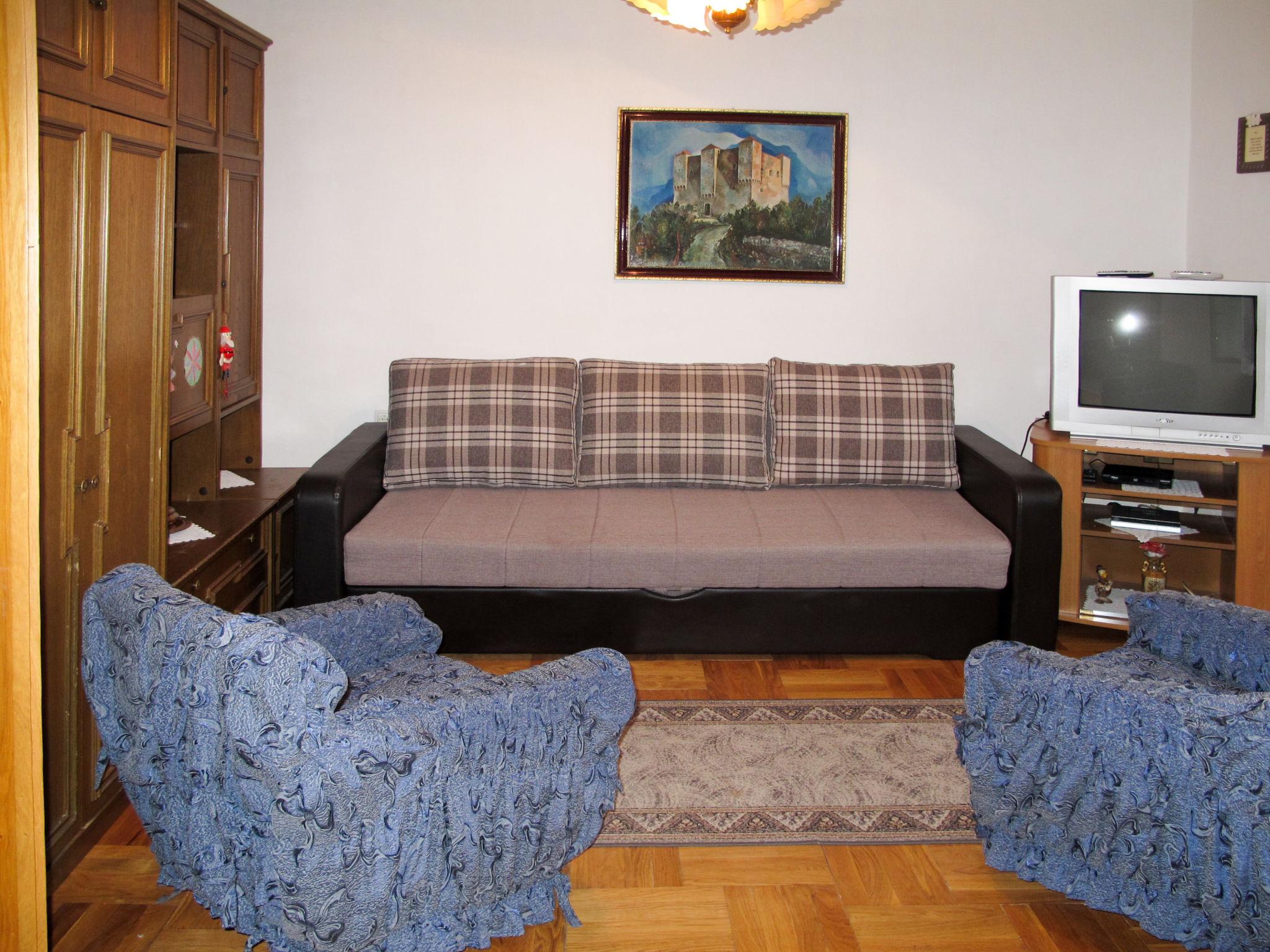 Photo 7 - 1 bedroom Apartment in Novi Vinodolski with garden and sea view