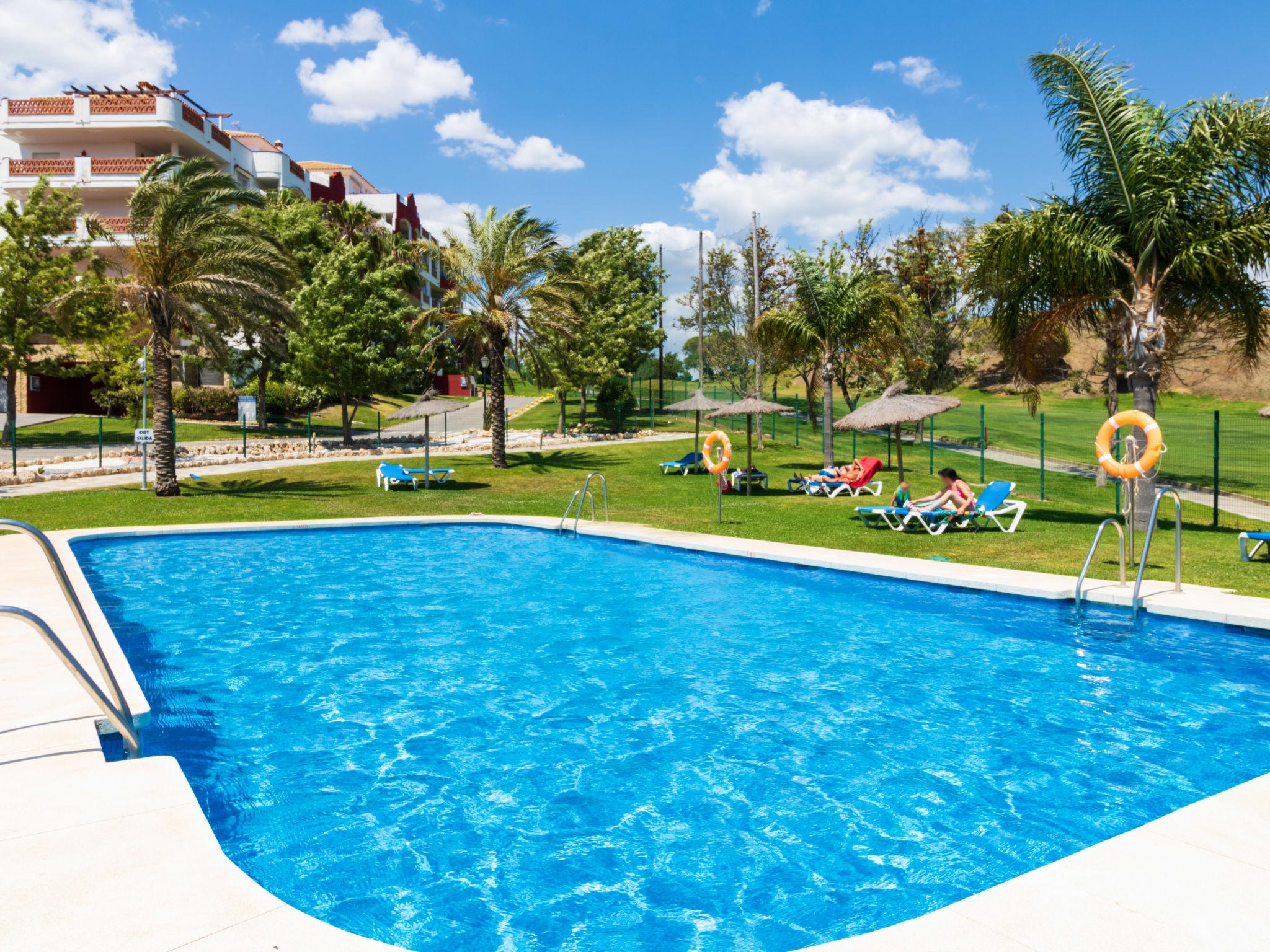Foto 28 - Apartamento de 2 habitaciones en Mijas con piscina y vistas al mar