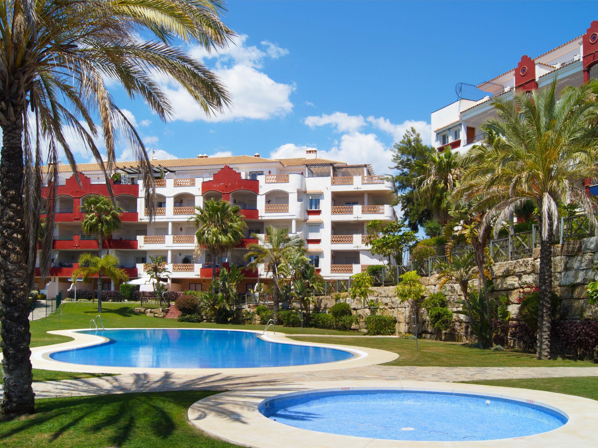 Foto 20 - Apartamento de 2 quartos em Mijas com piscina e vistas do mar
