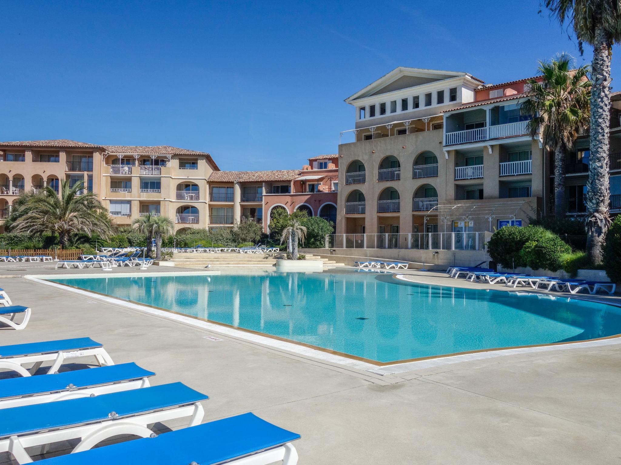 Photo 13 - Appartement de 1 chambre à Six-Fours-les-Plages avec piscine et terrasse