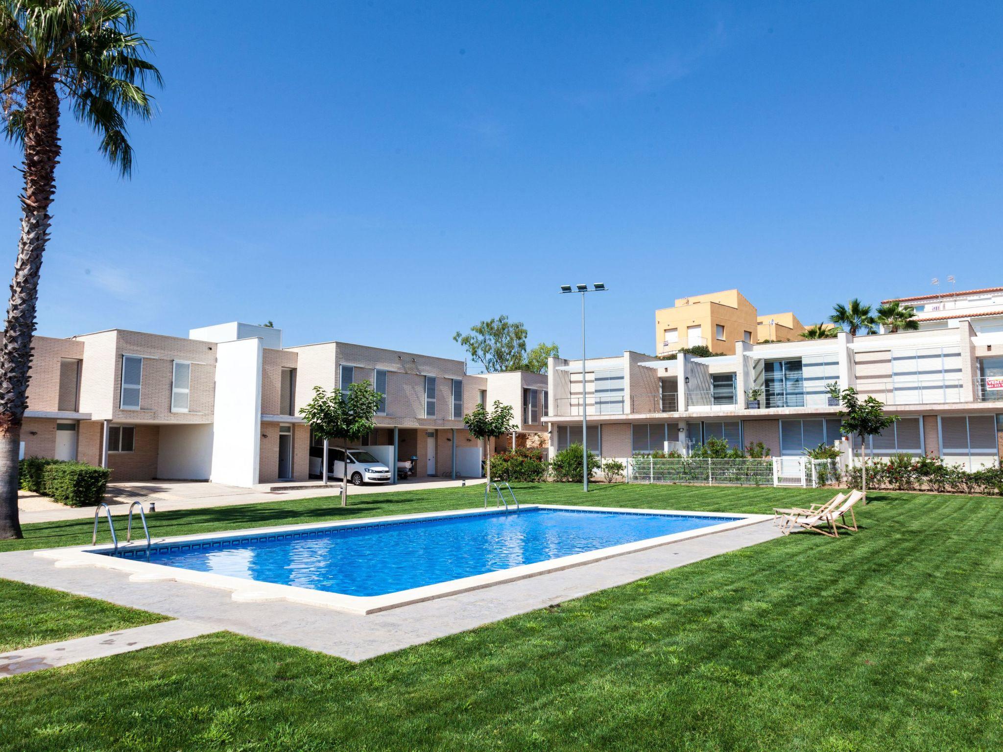 Foto 1 - Casa de 3 habitaciones en l'Ampolla con piscina y vistas al mar