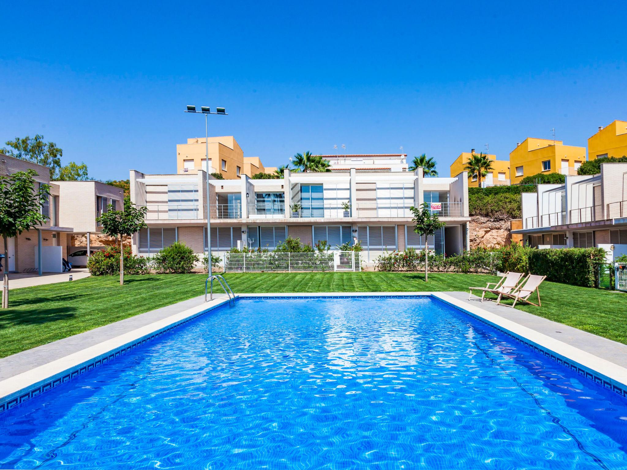 Foto 1 - Casa de 3 habitaciones en l'Ampolla con piscina y vistas al mar