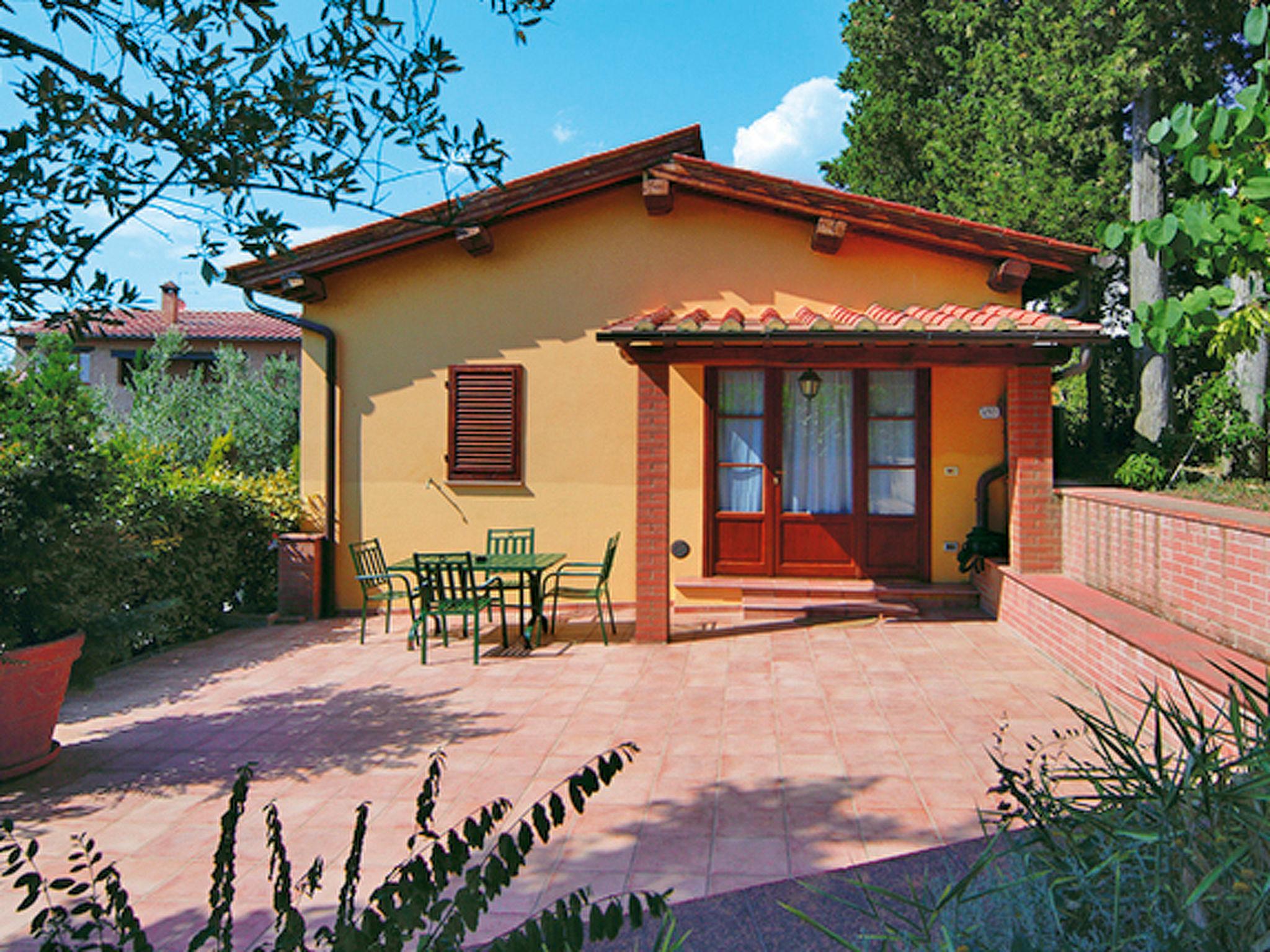Foto 1 - Casa de 1 habitación en Certaldo con piscina y jardín