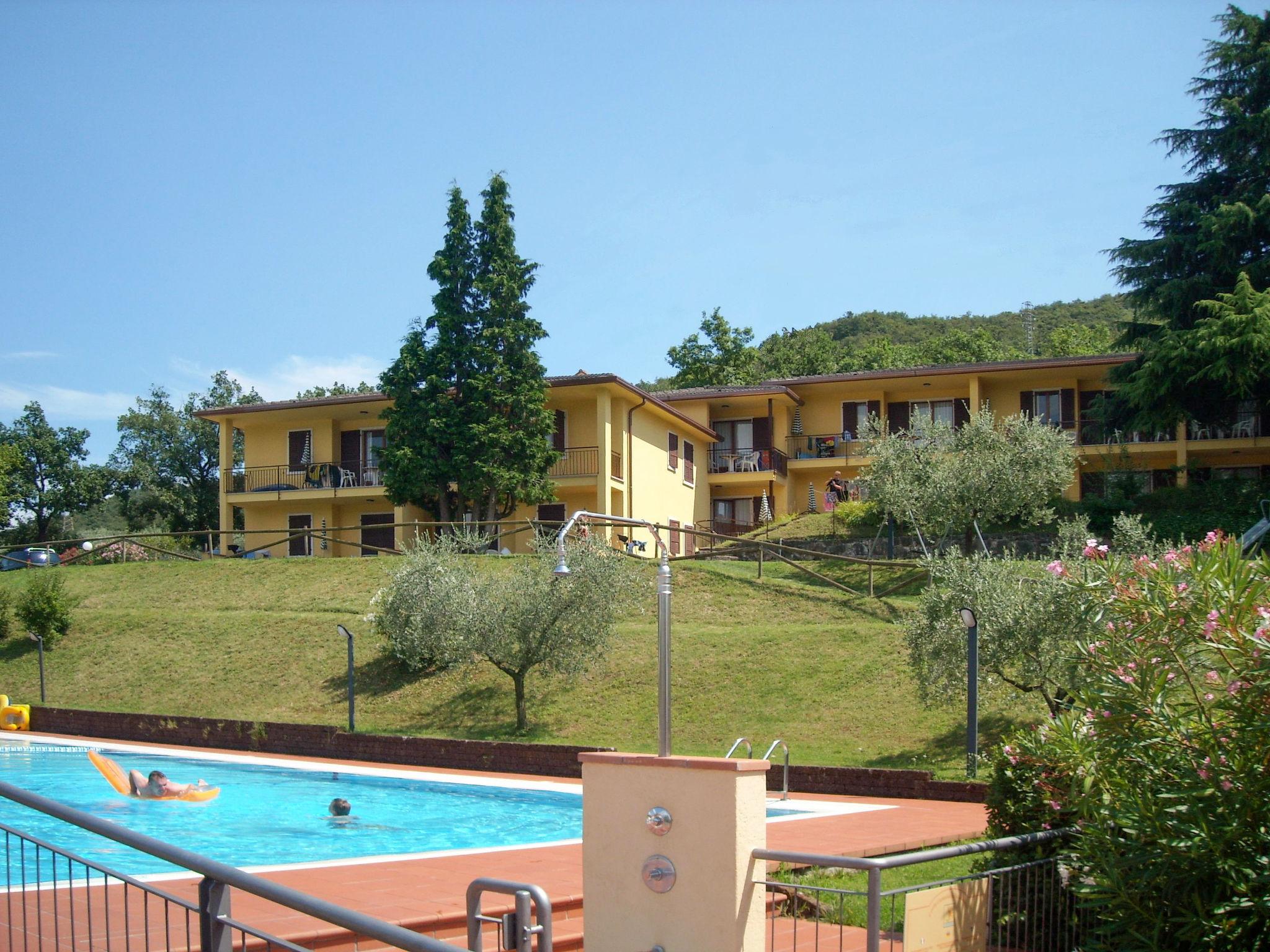 Foto 19 - Apartamento de 2 quartos em Garda com piscina e vista para a montanha