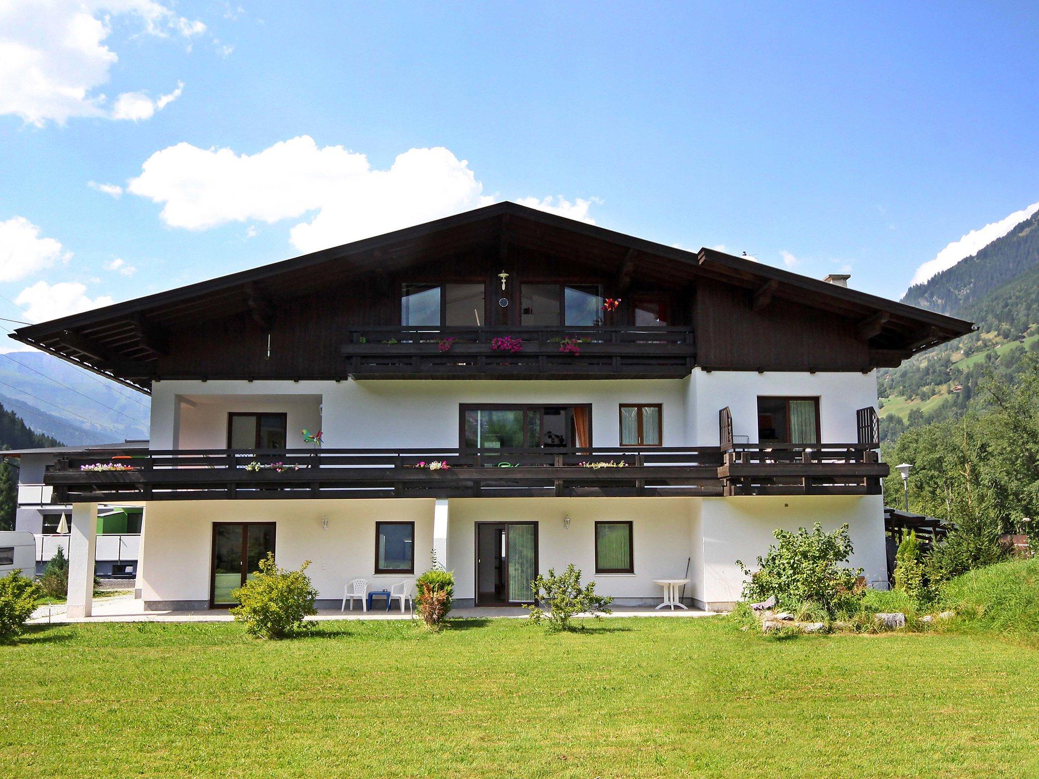 Foto 1 - Apartamento de 2 quartos em Bad Gastein com jardim e vista para a montanha