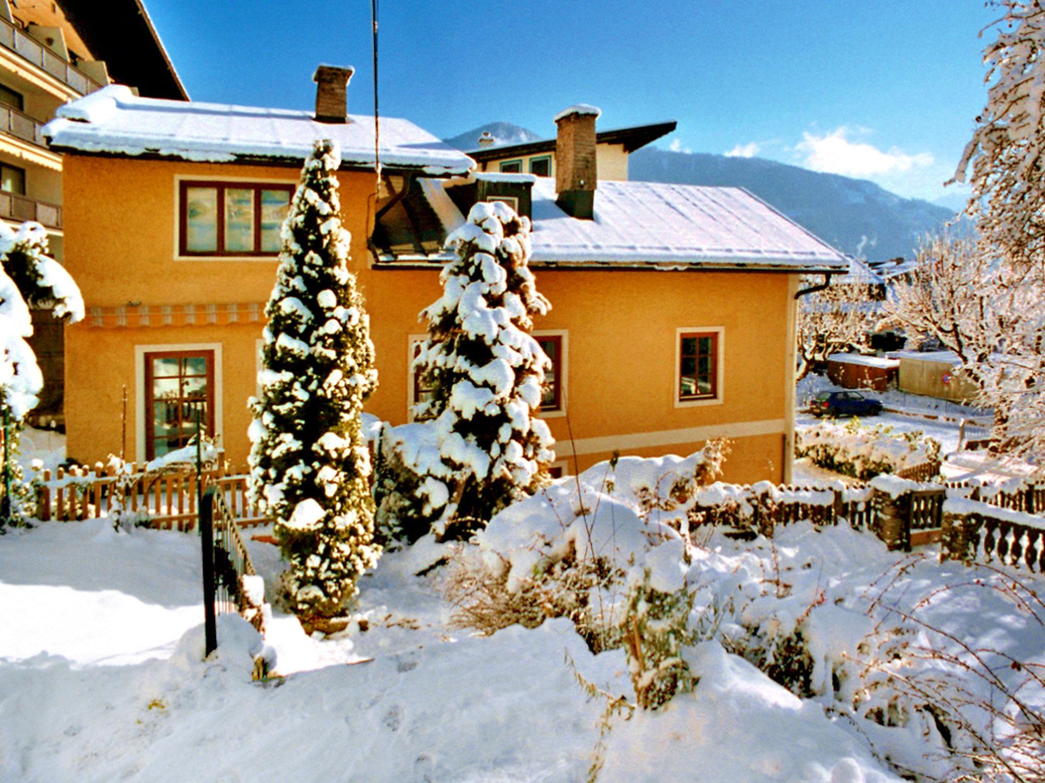 Foto 22 - Casa de 3 habitaciones en Zell am See con jardín y vistas a la montaña