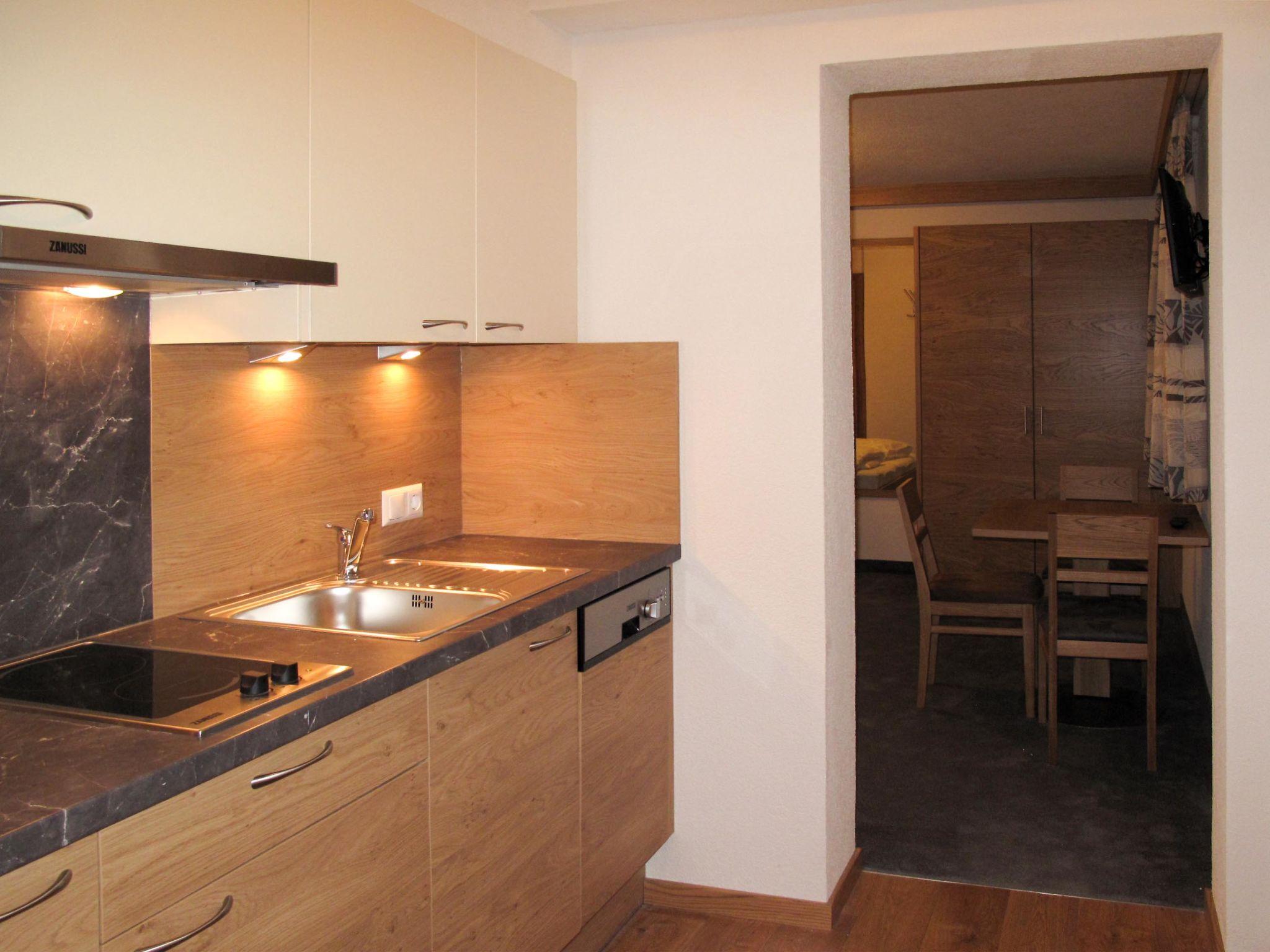 Foto 7 - Apartamento en Fendels con jardín y sauna