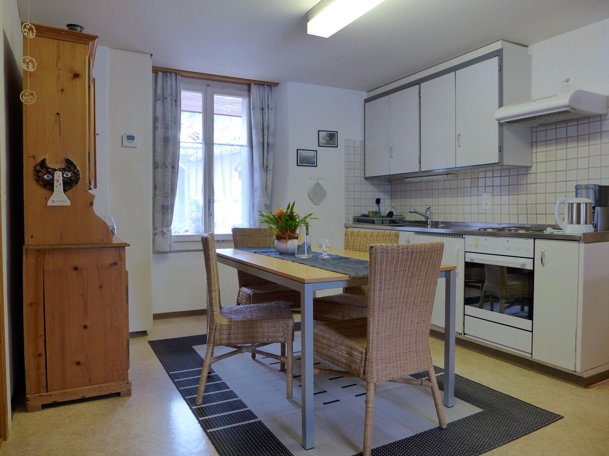 Photo 11 - Apartment in Lauterbrunnen with garden and mountain view