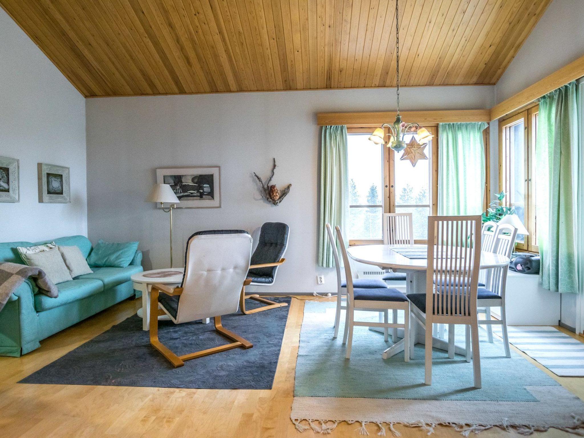 Foto 4 - Casa de 1 habitación en Kuusamo con sauna y vistas a la montaña
