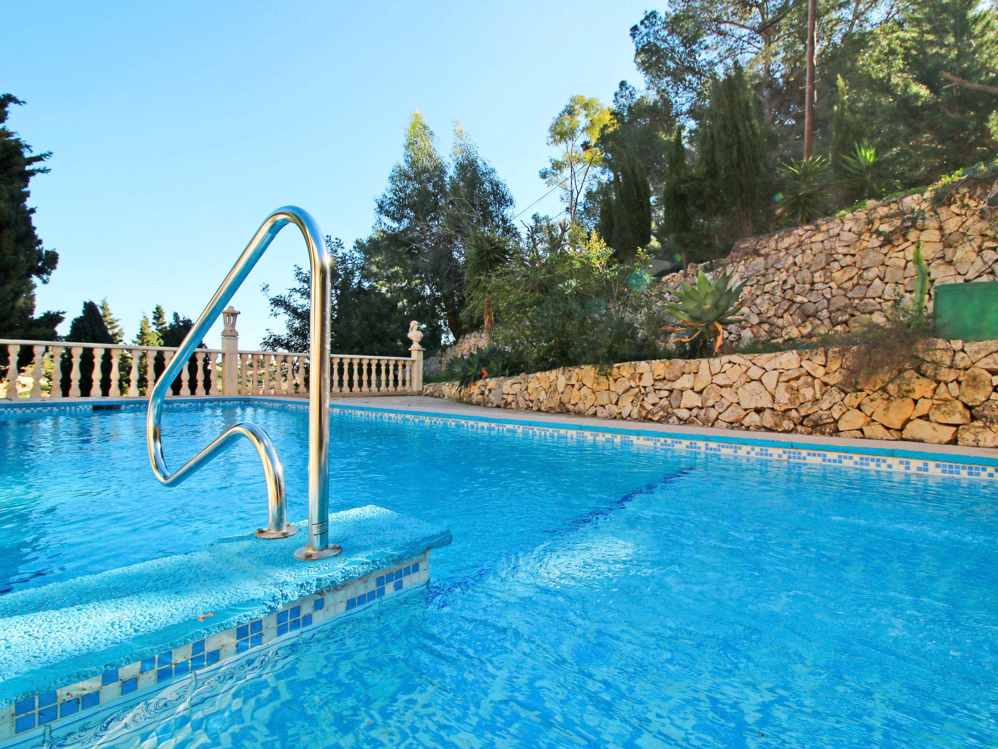 Foto 21 - Casa de 3 quartos em Calp com piscina privada e jardim