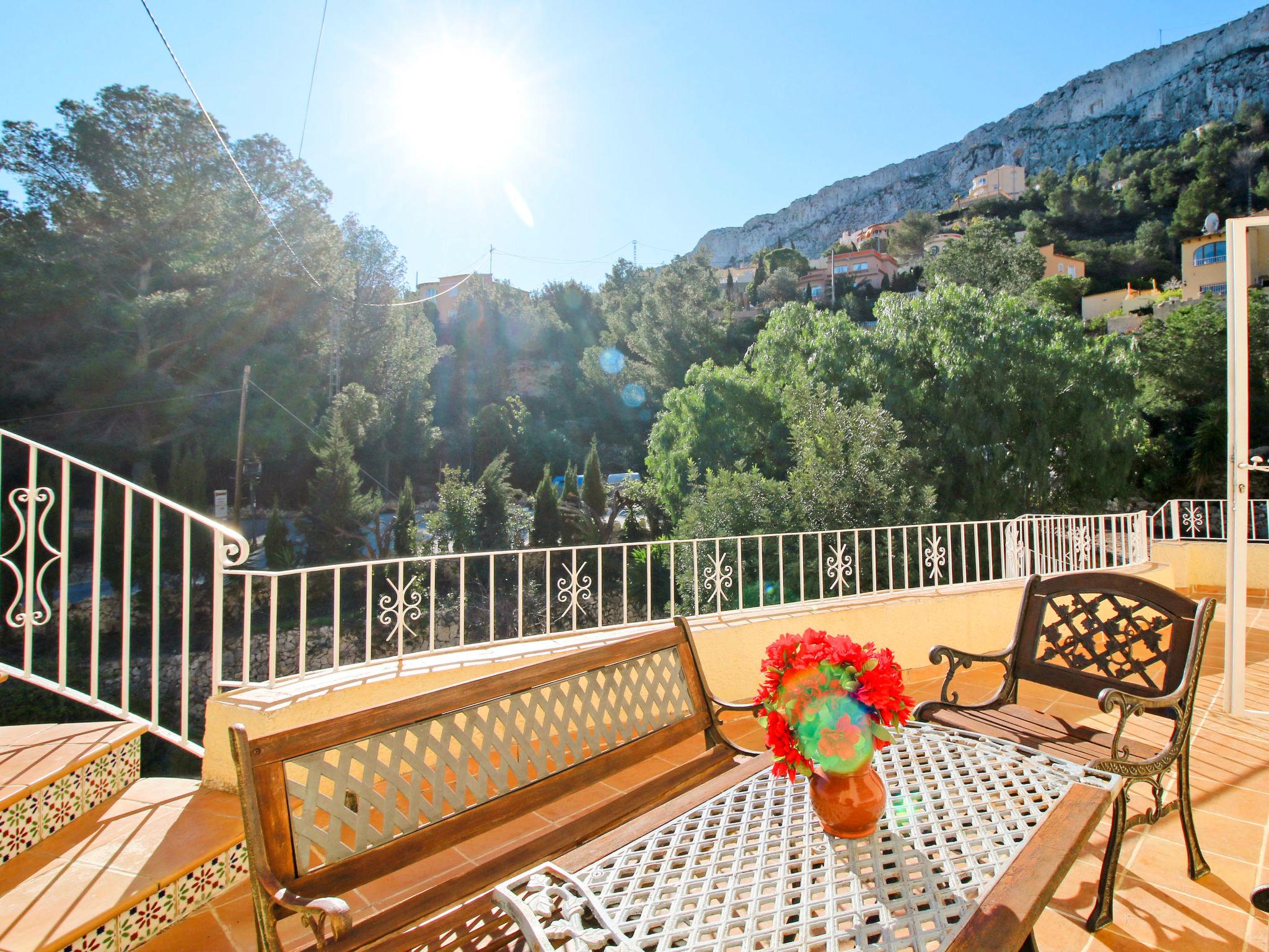 Foto 2 - Casa de 3 quartos em Calp com piscina privada e jardim