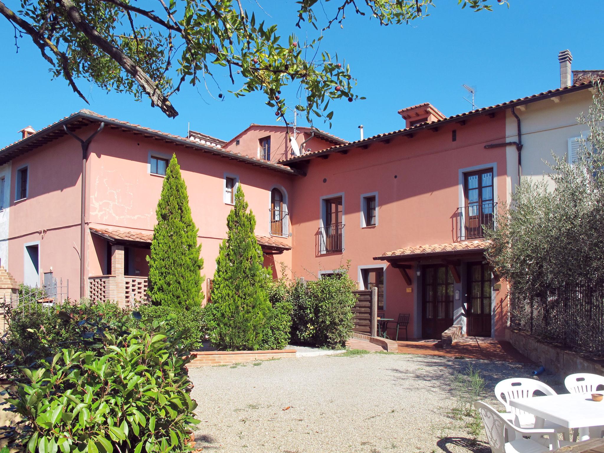 Photo 1 - Appartement de 3 chambres à Certaldo avec piscine et jardin