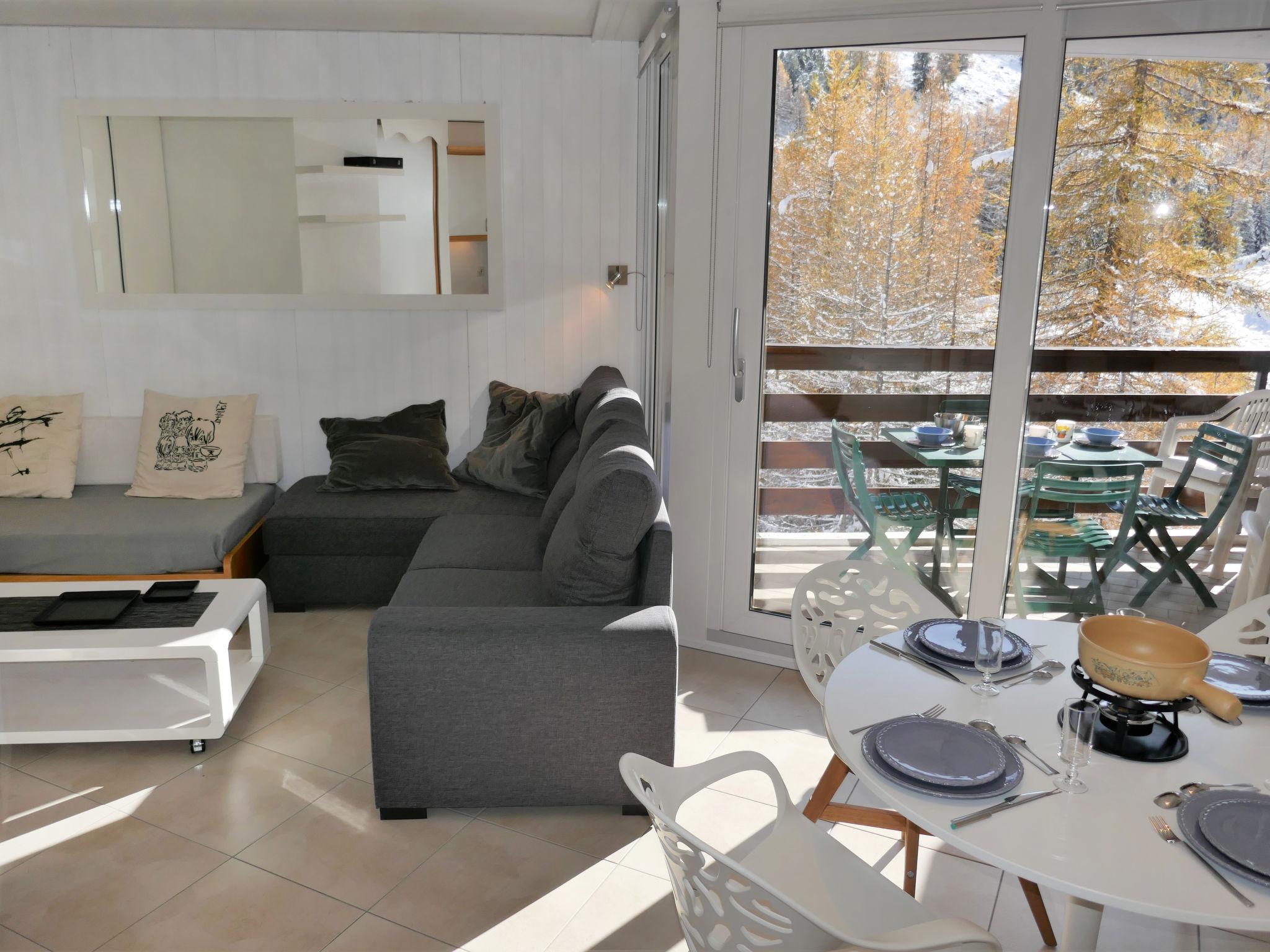 Photo 3 - Apartment in Nendaz with garden and mountain view