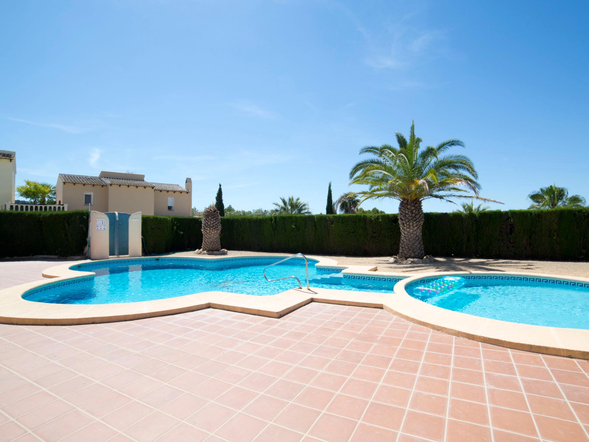 Foto 4 - Casa con 3 camere da letto a Calp con piscina e vista mare