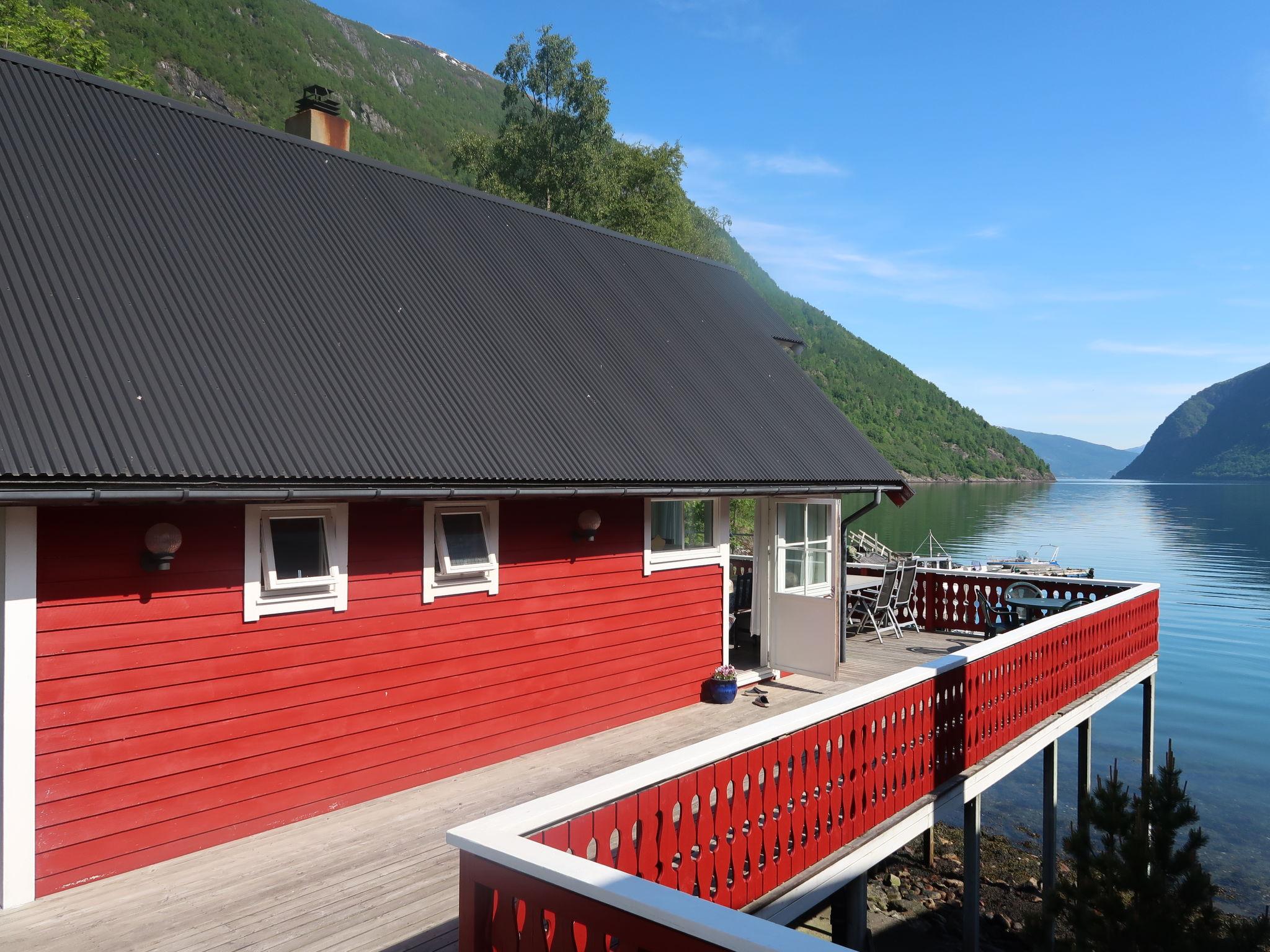 Foto 1 - Haus mit 3 Schlafzimmern in Vik i Sogn mit terrasse