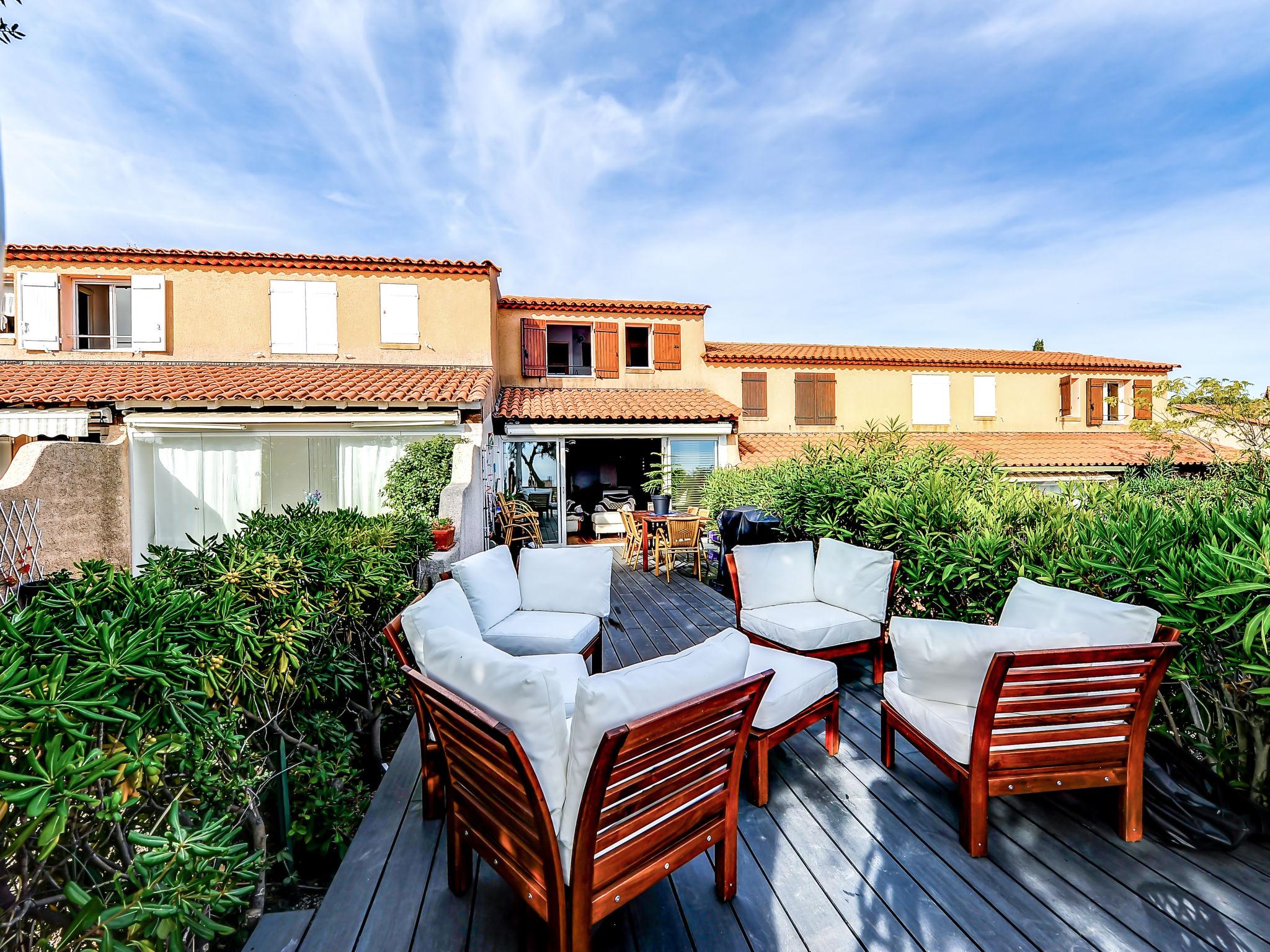 Foto 14 - Casa de 1 quarto em Sainte-Maxime com piscina e terraço