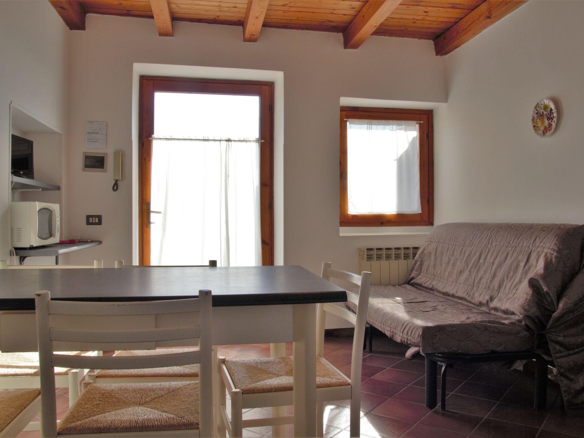 Photo 6 - 2 bedroom Apartment in Garda with swimming pool and garden