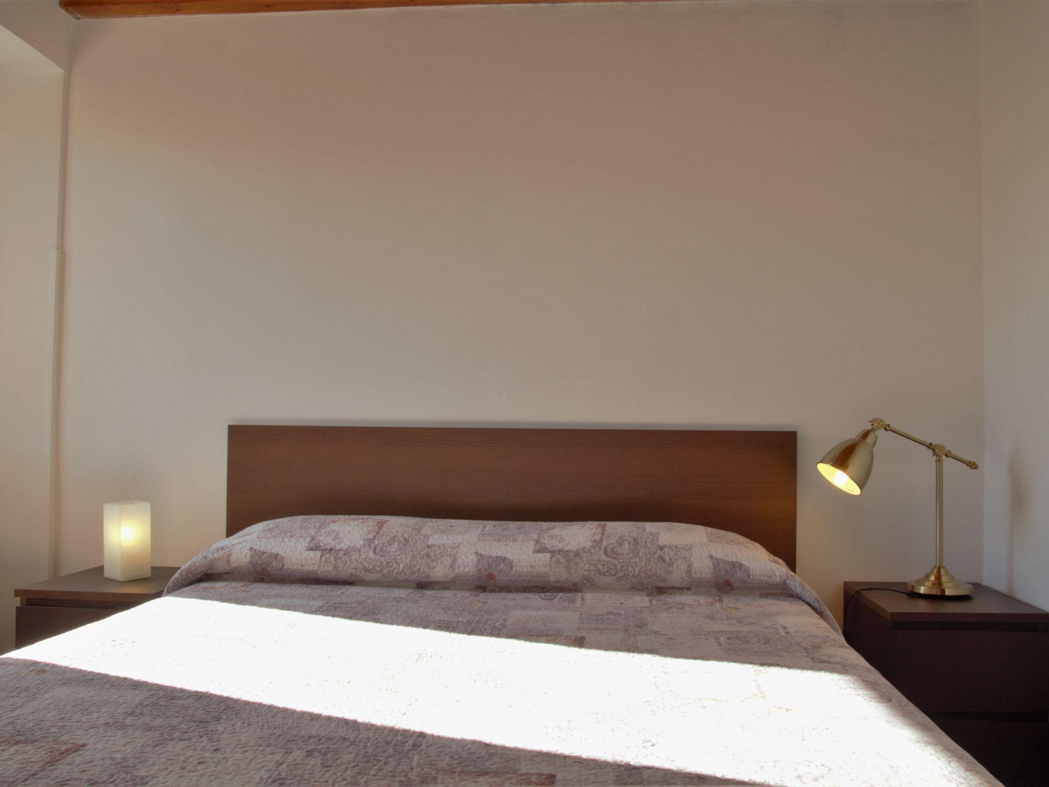 Foto 8 - Appartamento con 2 camere da letto a Garda con piscina e vista sulle montagne