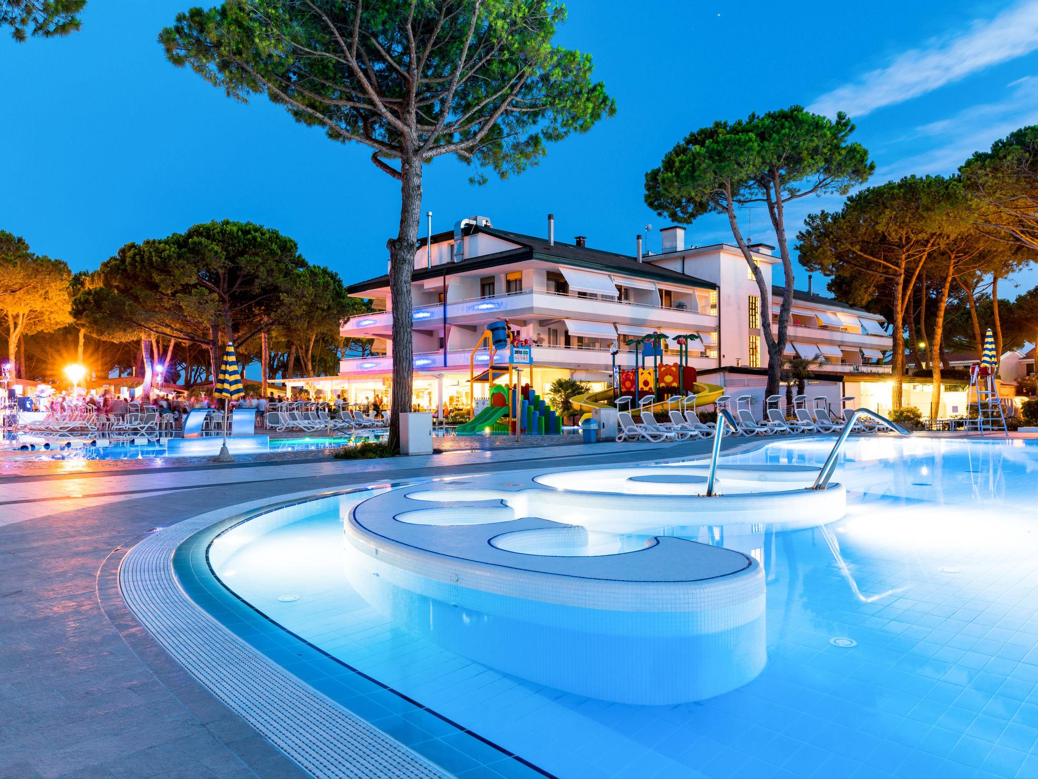 Photo 4 - Maison de 3 chambres à Cavallino-Treporti avec piscine et jardin