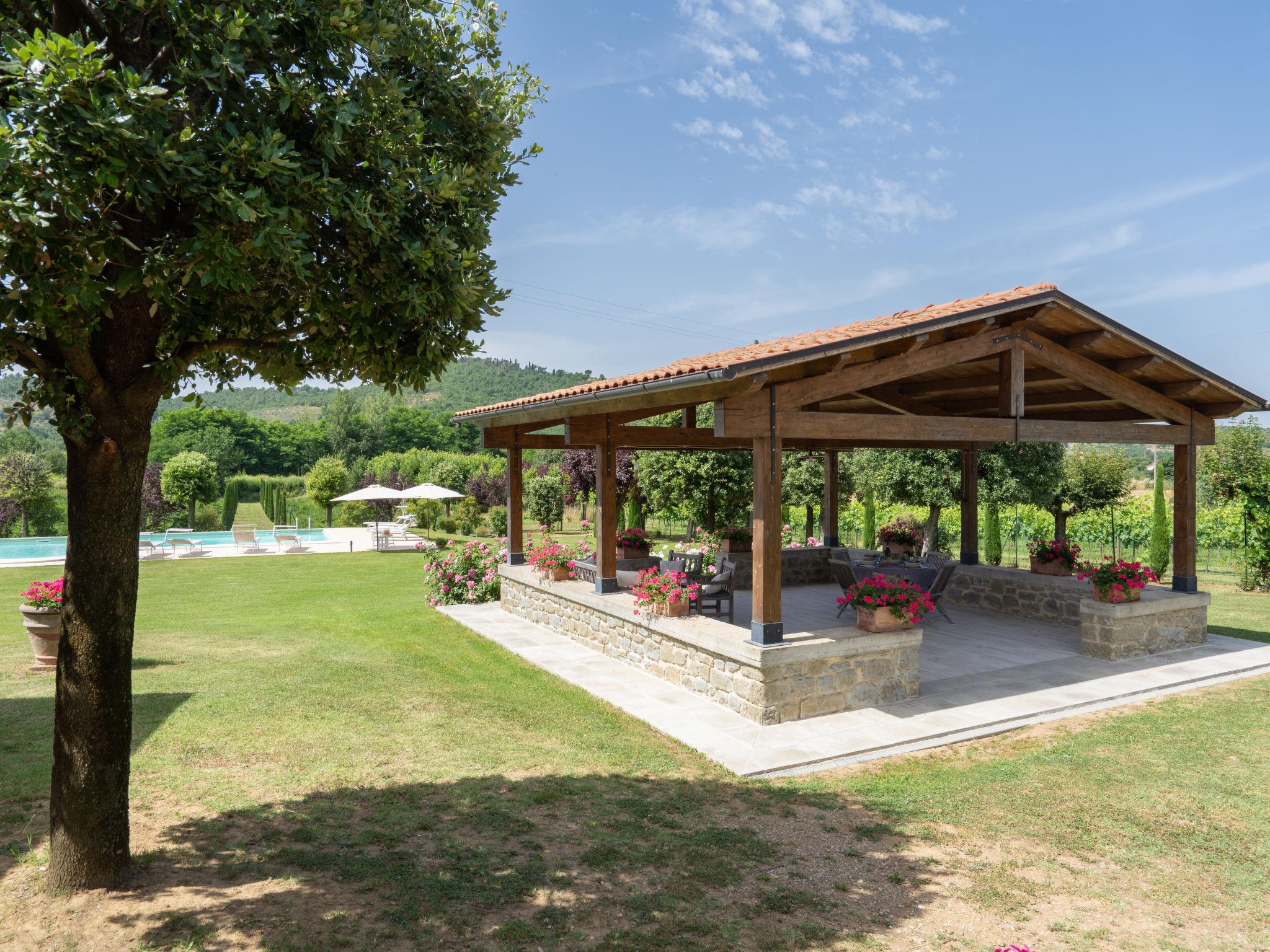 Foto 29 - Casa de 2 quartos em Castiglion Fiorentino com piscina privada e jardim