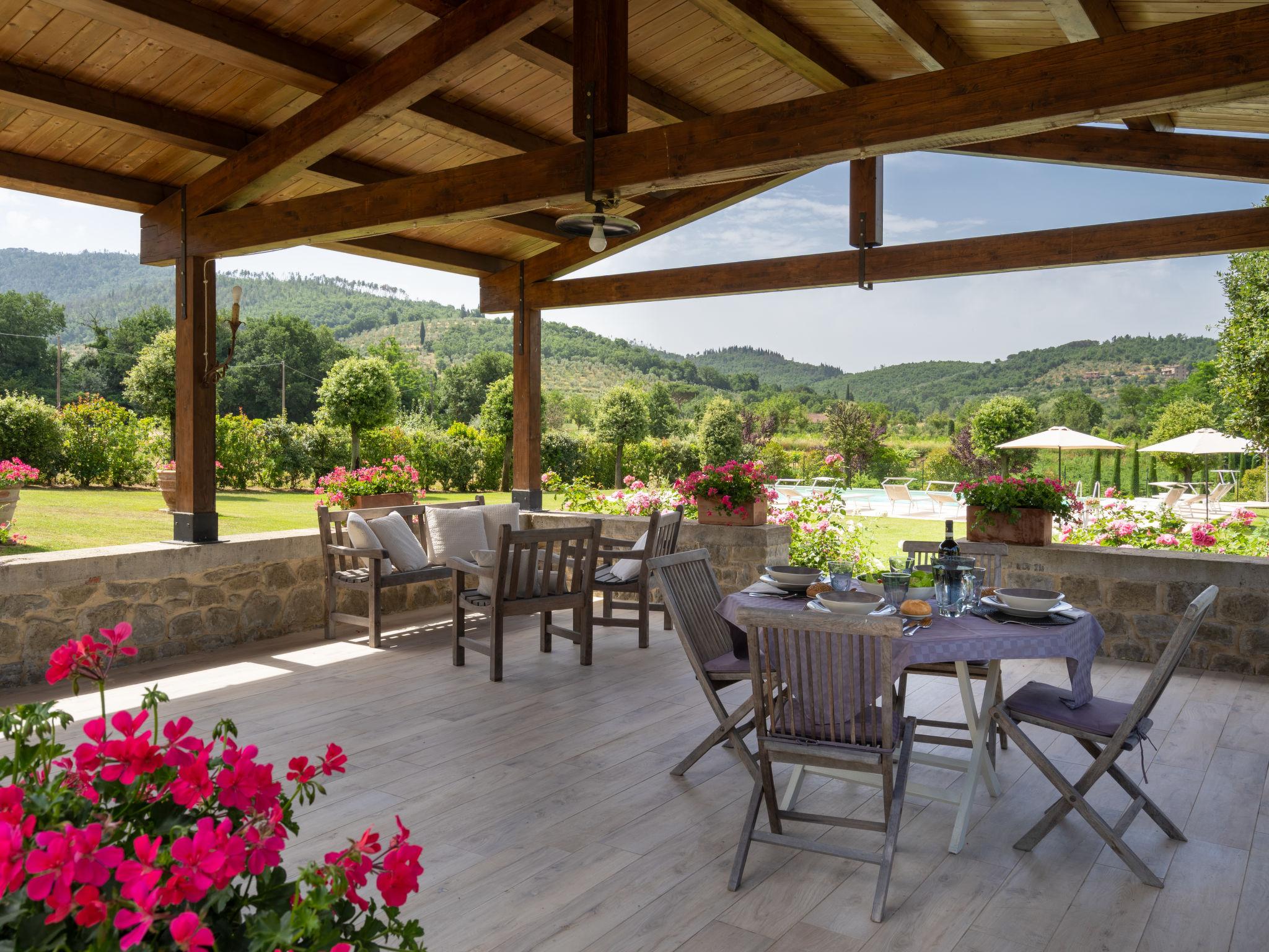 Foto 3 - Casa de 2 quartos em Castiglion Fiorentino com piscina privada e jardim