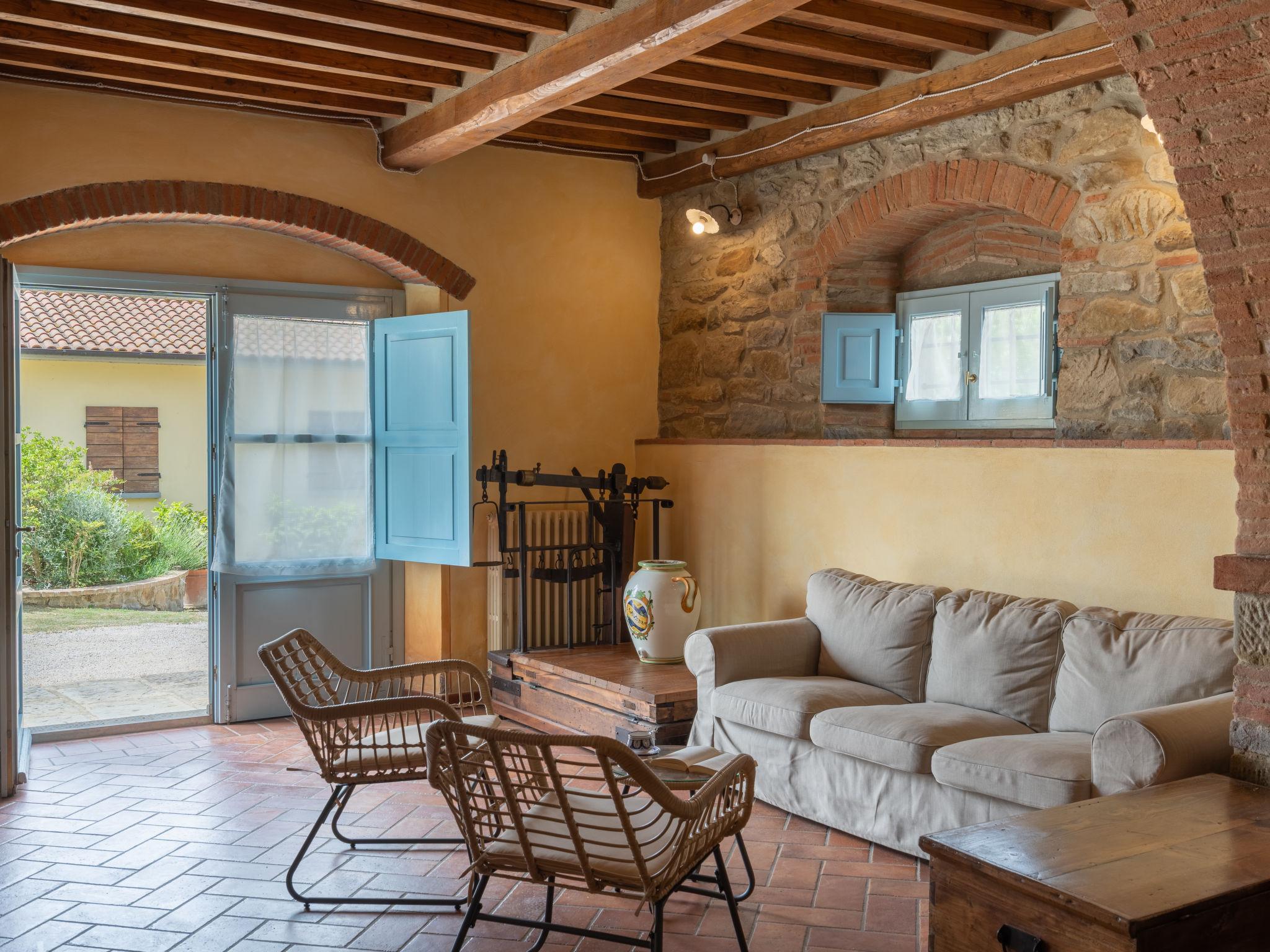 Photo 11 - 2 bedroom House in Castiglion Fiorentino with private pool and garden