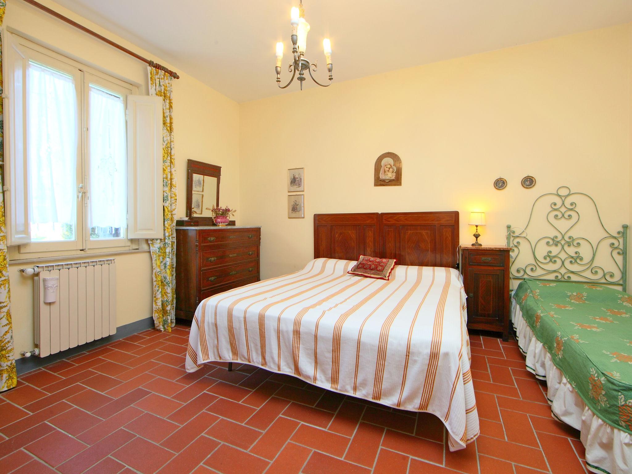 Foto 14 - Haus mit 4 Schlafzimmern in Larciano mit privater pool und garten