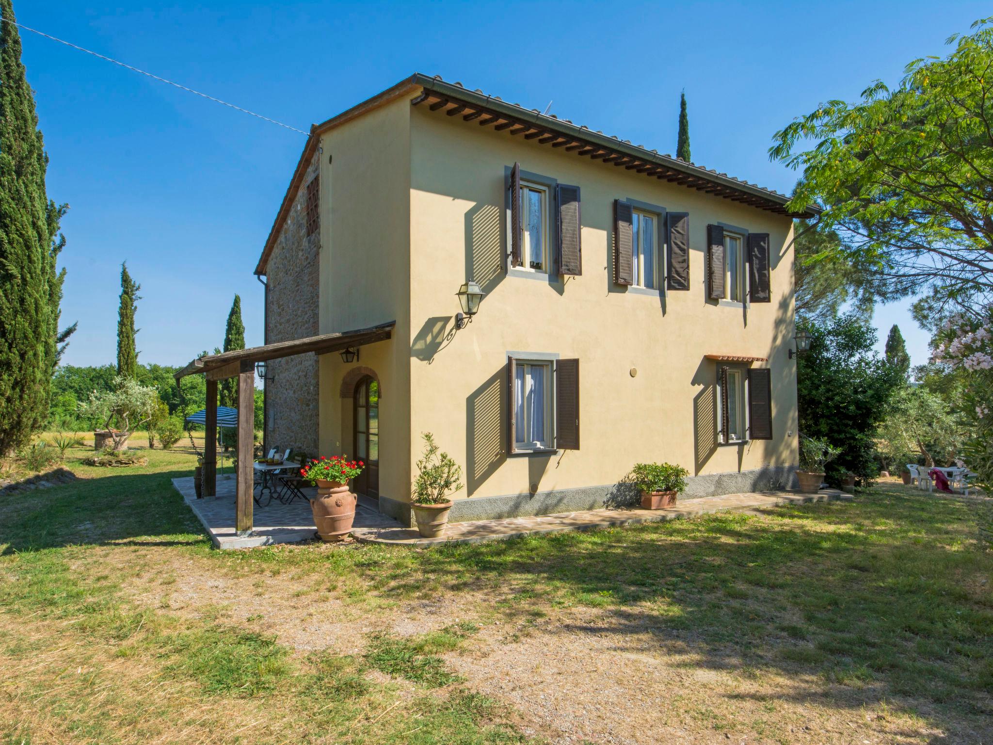 Foto 34 - Casa de 4 quartos em Larciano com piscina privada e jardim