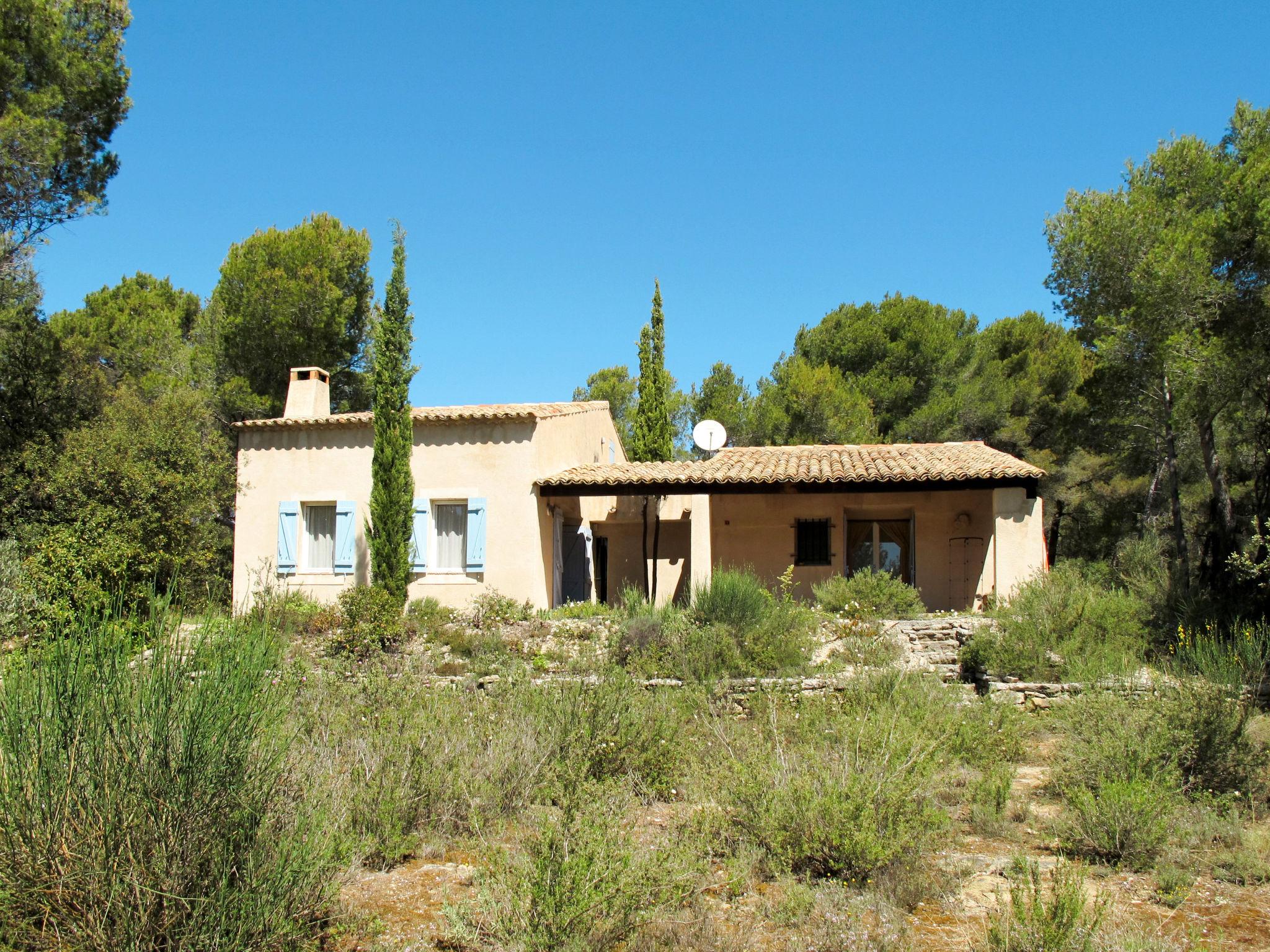 Photo 1 - Maison de 2 chambres à Puyvert avec jardin et terrasse